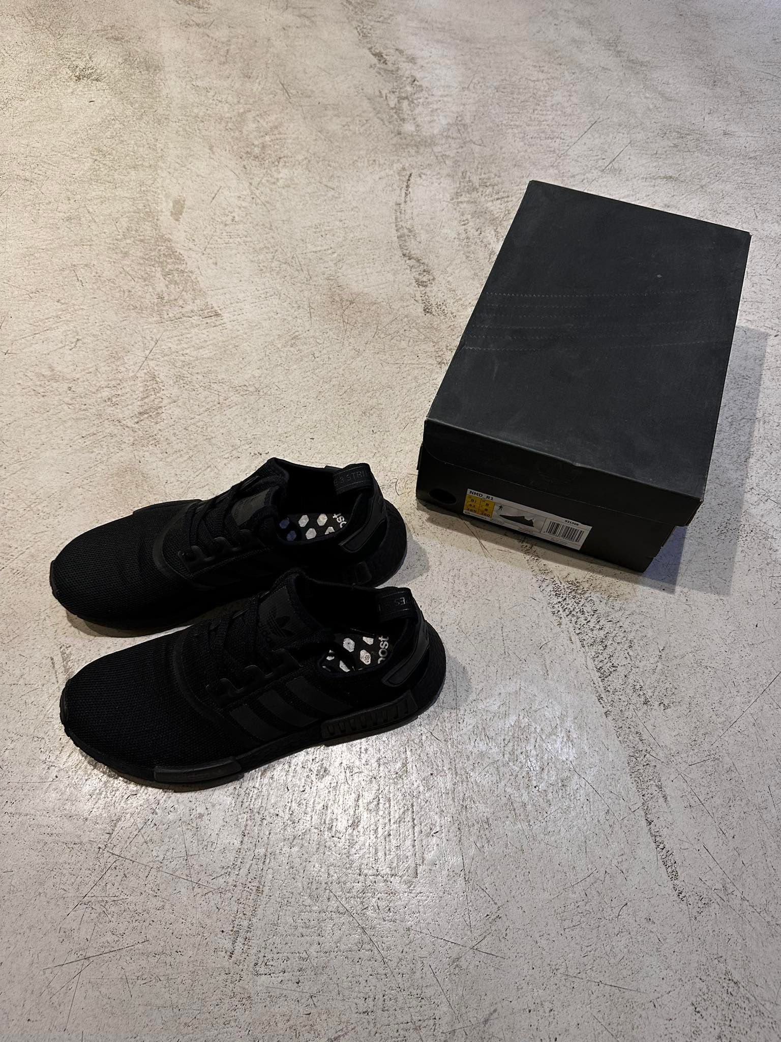 Adidas adidas NMD R1 Triple Black S32508 US 8.5 EU 42 Size US 9 / EU 42 - 5 Thumbnail