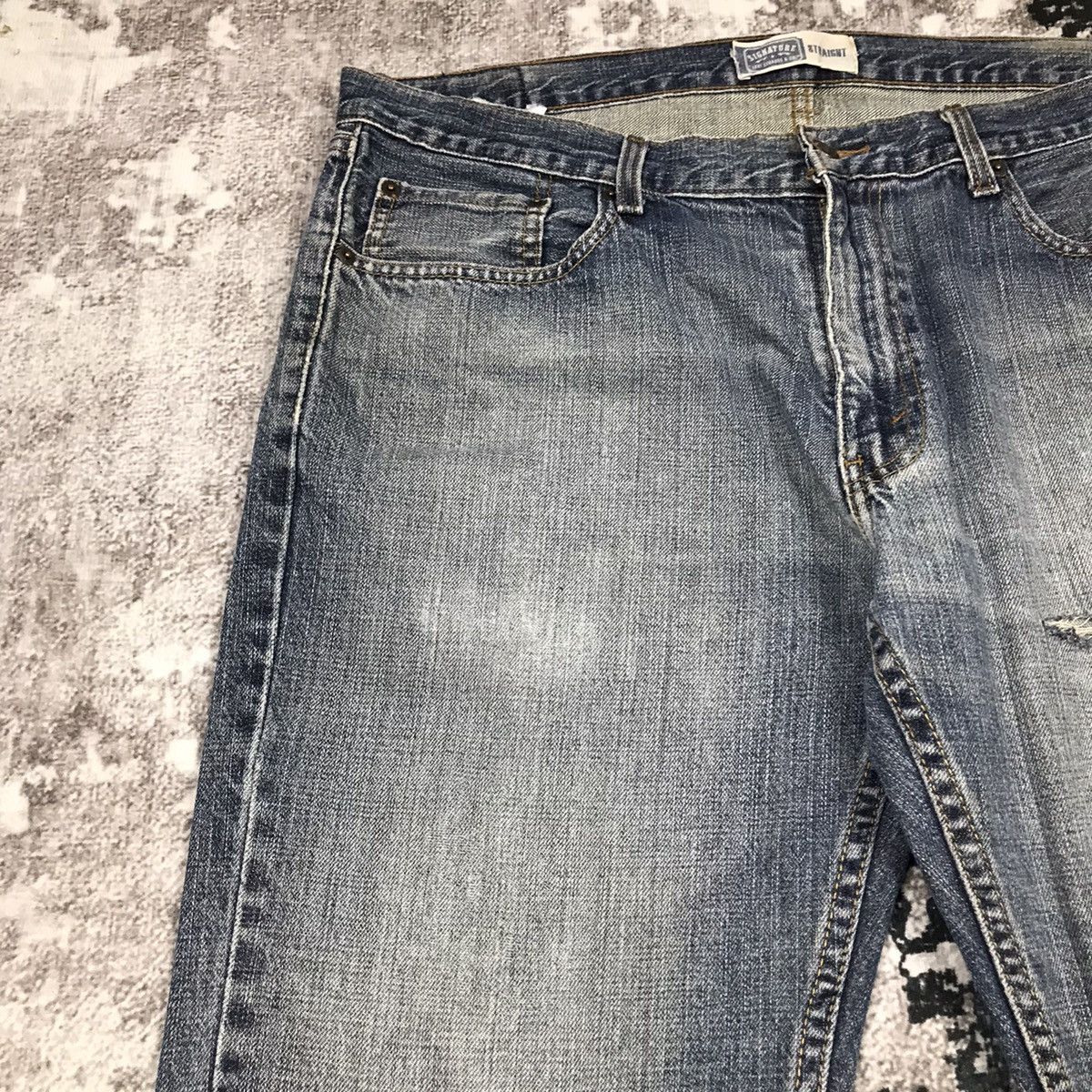 Levi's × Vintage Vintage 90s Levis Signature Light Wash Distressed Denim Jean Size US 38 / EU 54 - 6 Thumbnail