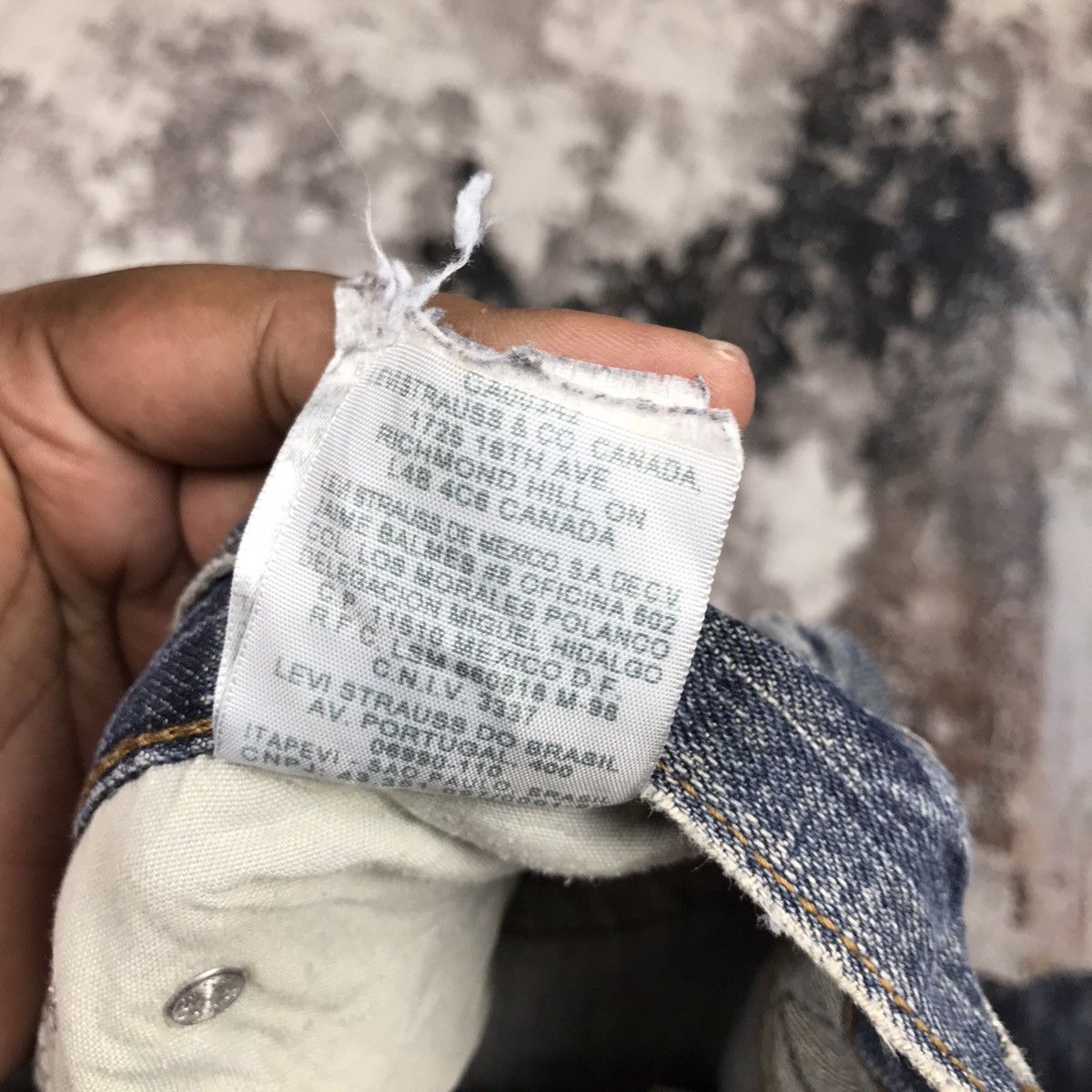 Levi's × Vintage Vintage 90s Levis Signature Light Wash Distressed Denim Jean Size US 38 / EU 54 - 14 Thumbnail