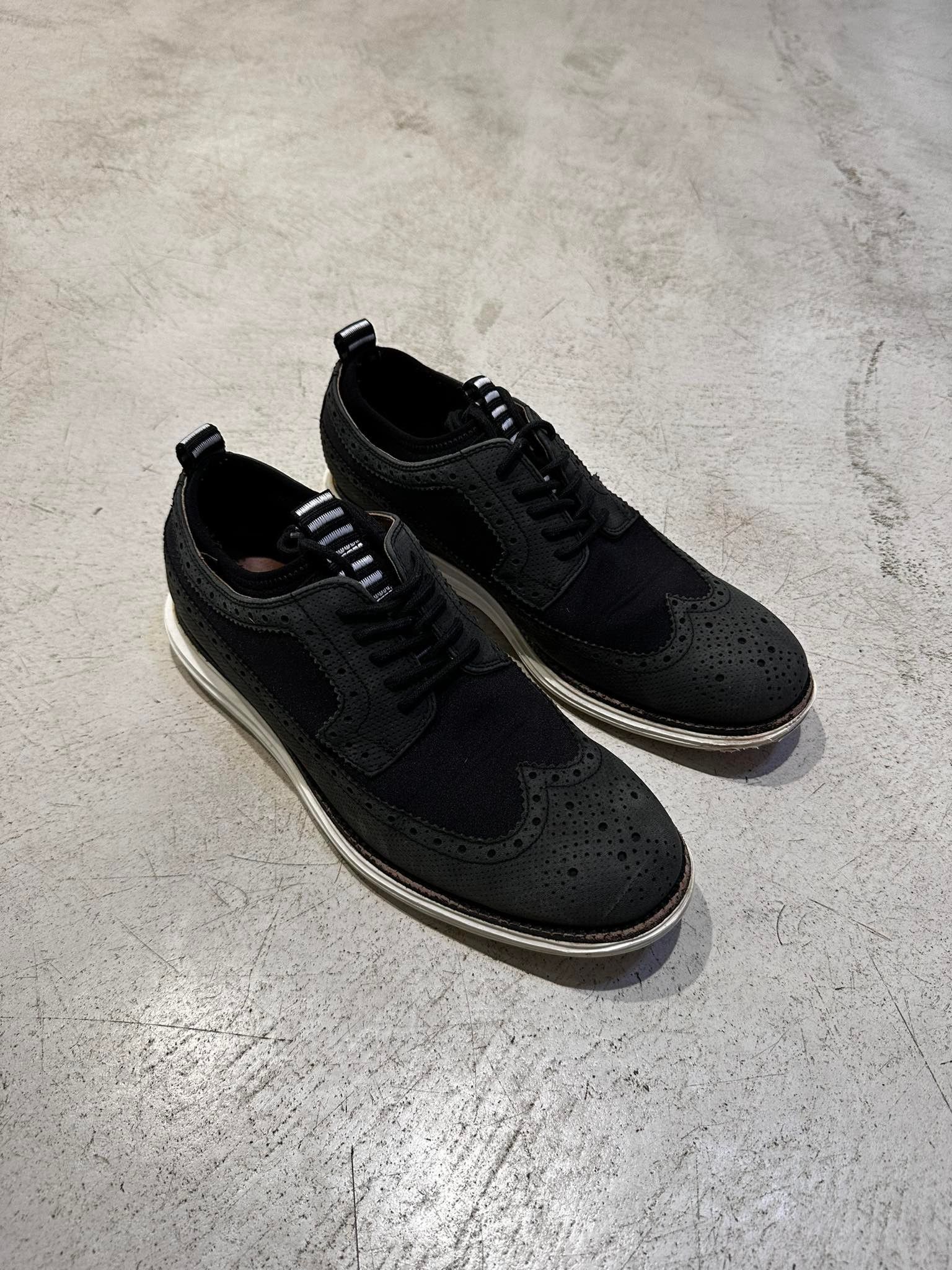 Cole Haan Cole Haan Lunargrand Wingtip Oxford White Black US 8.5 E 42 Size US 8.5 / EU 41-42 - 2 Thumbnail