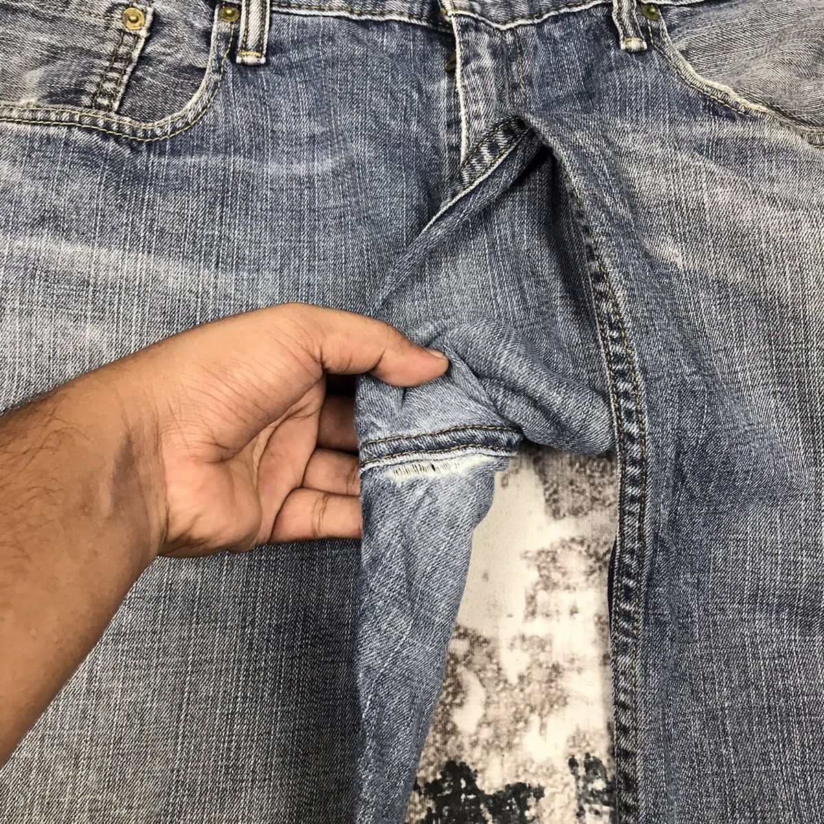 Levi's × Vintage Vintage Levis 569 Light Wash Distressed Denim Jeans Size US 39 - 13 Thumbnail