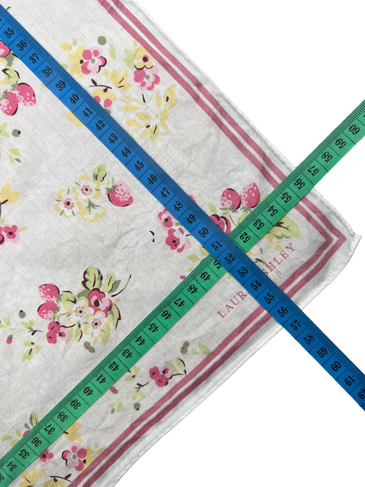 Laura Ashley Laura Ashley Handkerchief Neckerchief Bandana Pocketsquare Size ONE SIZE - 5 Thumbnail