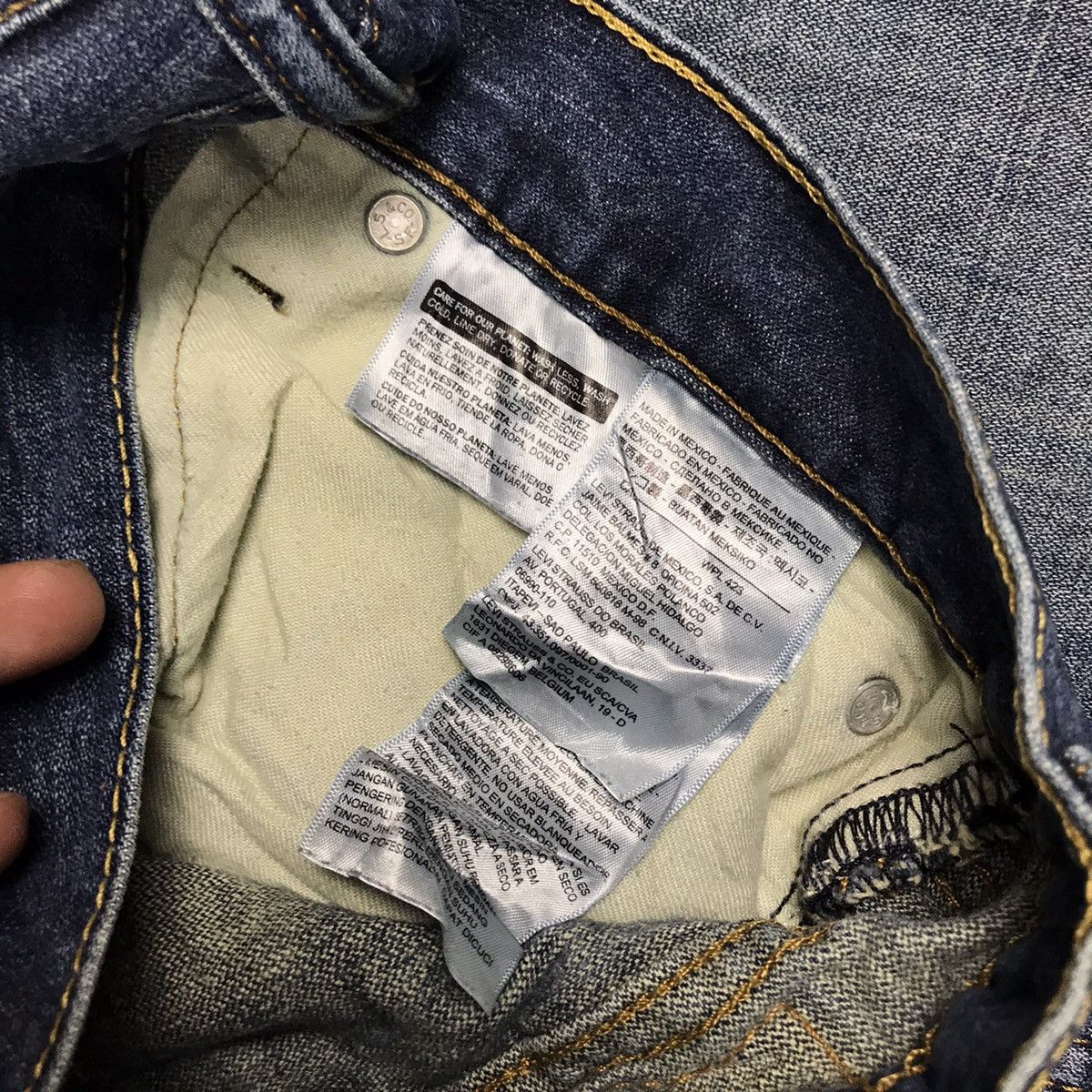 Levi's × Vintage Vintage Levis 524 Blue Light Wash Distressed Denim Jeans Size US 32 / EU 48 - 12 Thumbnail