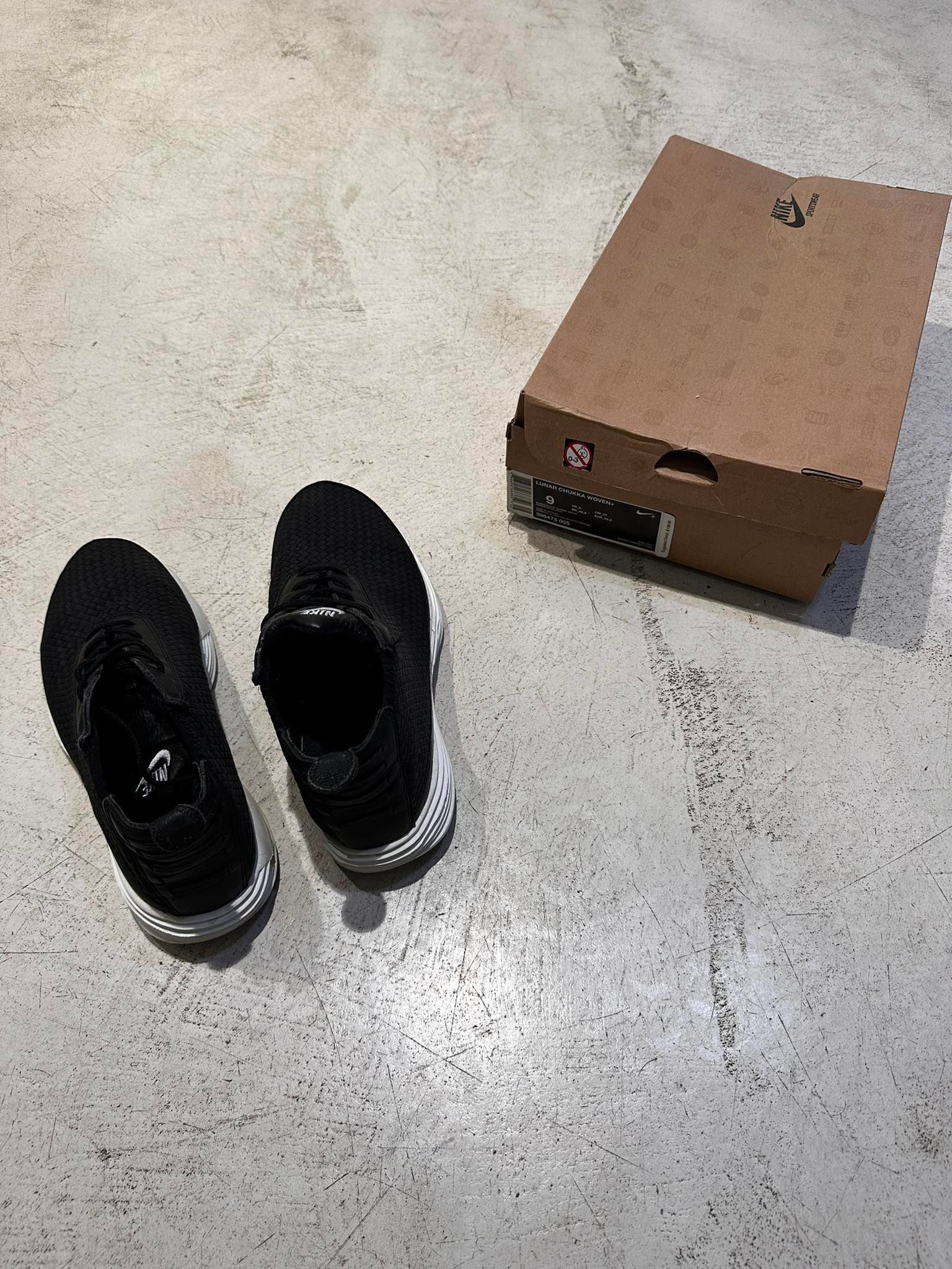 Nike Nike Lunar Chukka Woven+ Black White 398475-005 US 9 E 42.5 Size US 9 / EU 42 - 4 Thumbnail