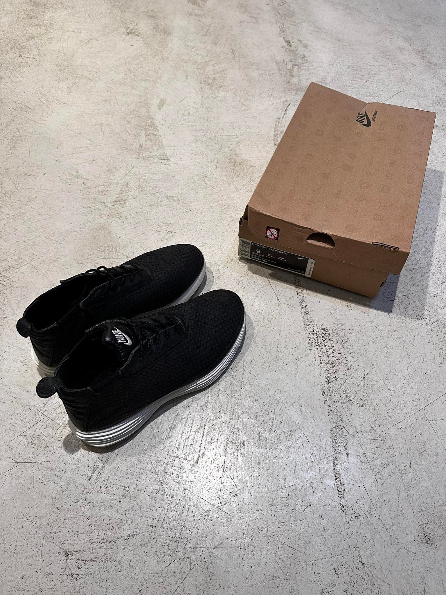 Nike Nike Lunar Chukka Woven+ Black White 398475-005 US 9 E 42.5 Size US 9 / EU 42 - 3 Thumbnail