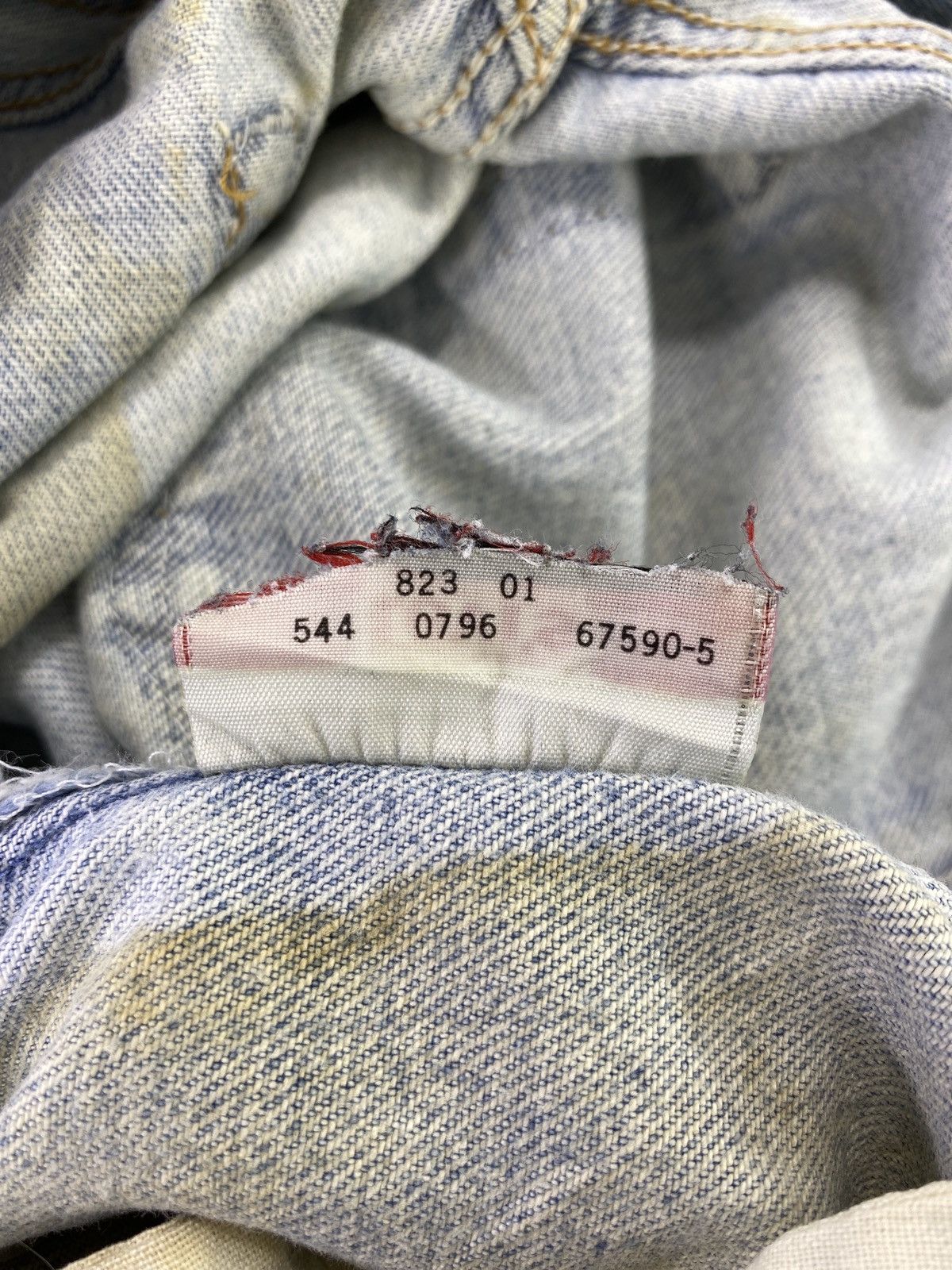 Levi's 90s VINTAGE LEVI'S 501 JEANS DIRTY BLUE WASH 30x32 - J637 Size US 30 / EU 46 - 5 Thumbnail