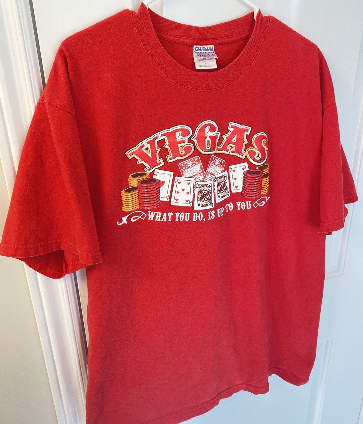 Gildan × Vintage Vintage Gildan Heavy Cotton Mens Vegas Poker Cards T-shirt Size US XL / EU 56 / 4 - 2 Thumbnail