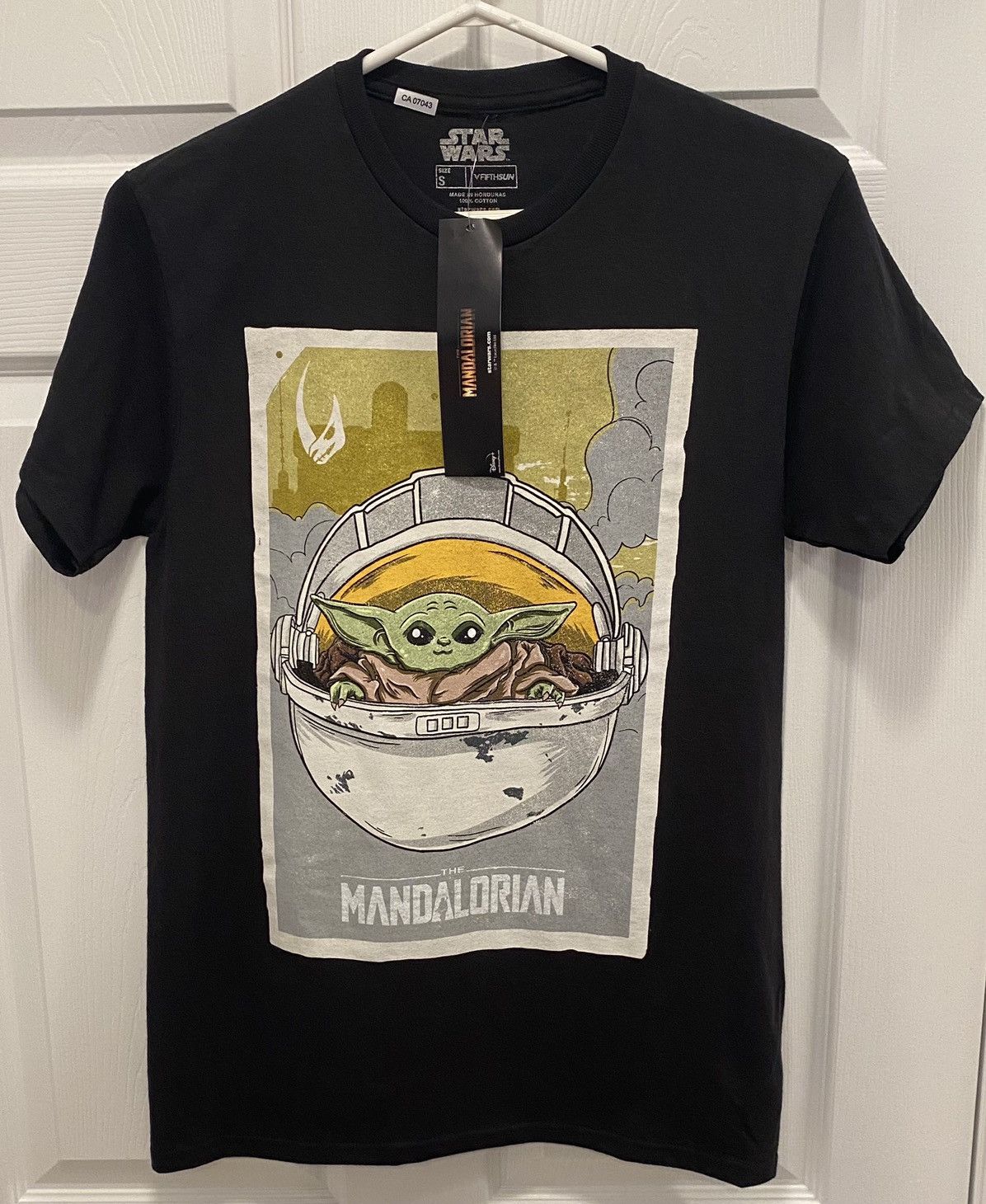 Star Wars Star Wars Baby Yoda The Mandalorian Mens T-shirt - Size S Size US S / EU 44-46 / 1 - 2 Thumbnail