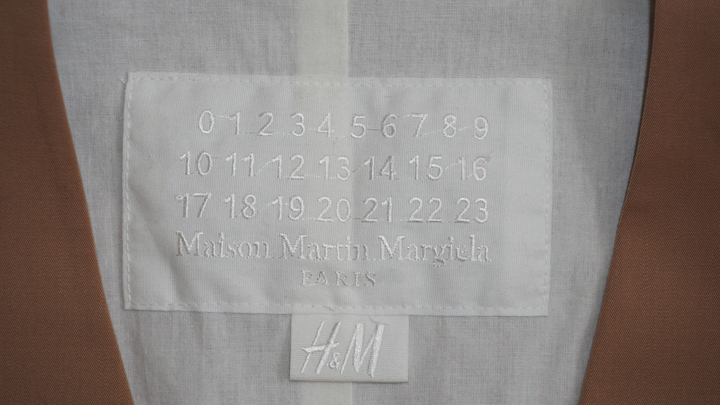 H&M × Maison Margiela Maison Margiela x H&M Tanned Tailored Vest Size 44R - 6 Thumbnail