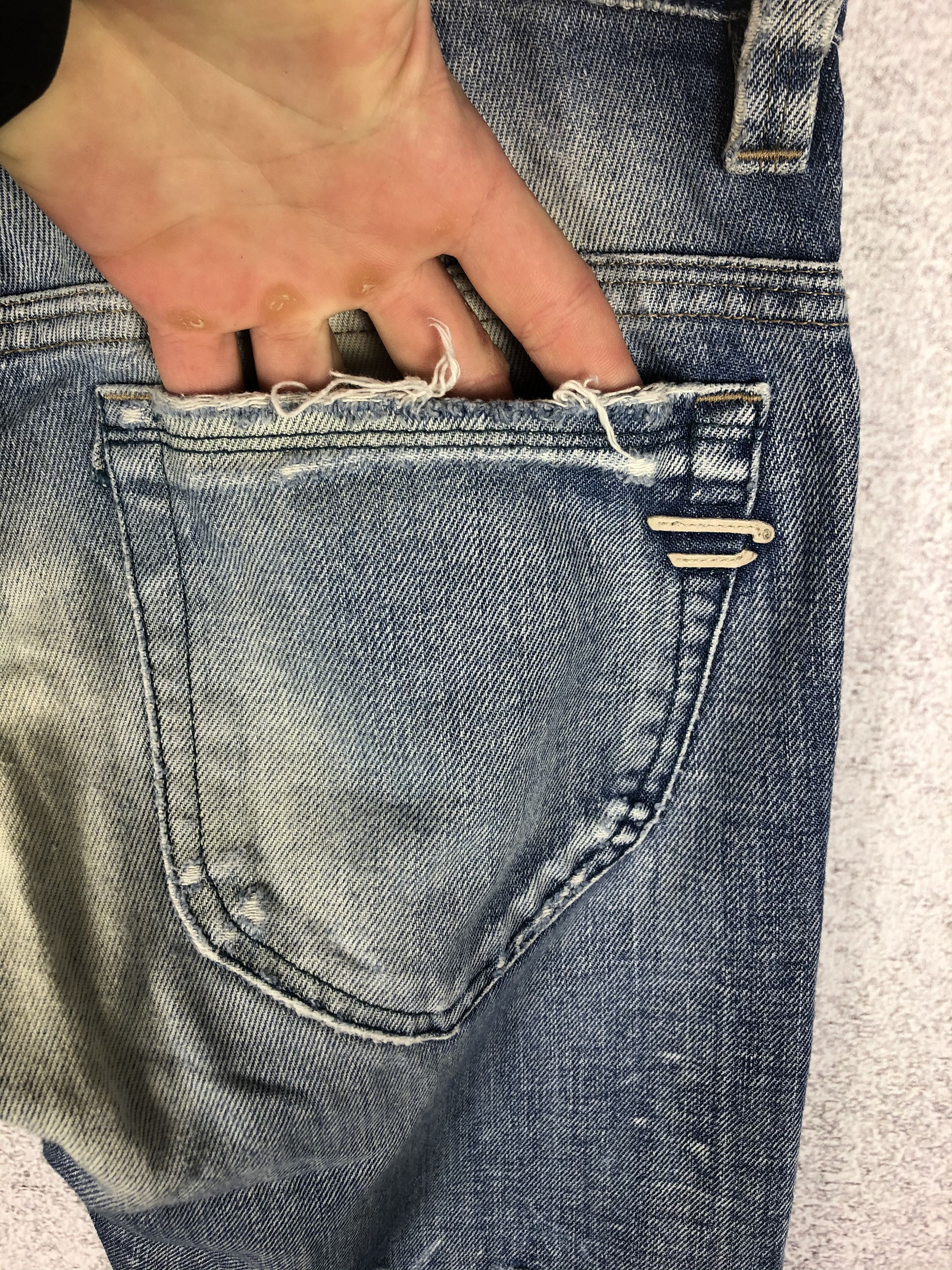 Diesel Vintage Diesel Distressed Denim Jeans Size 38" / US 16 / IT 52 - 7 Thumbnail