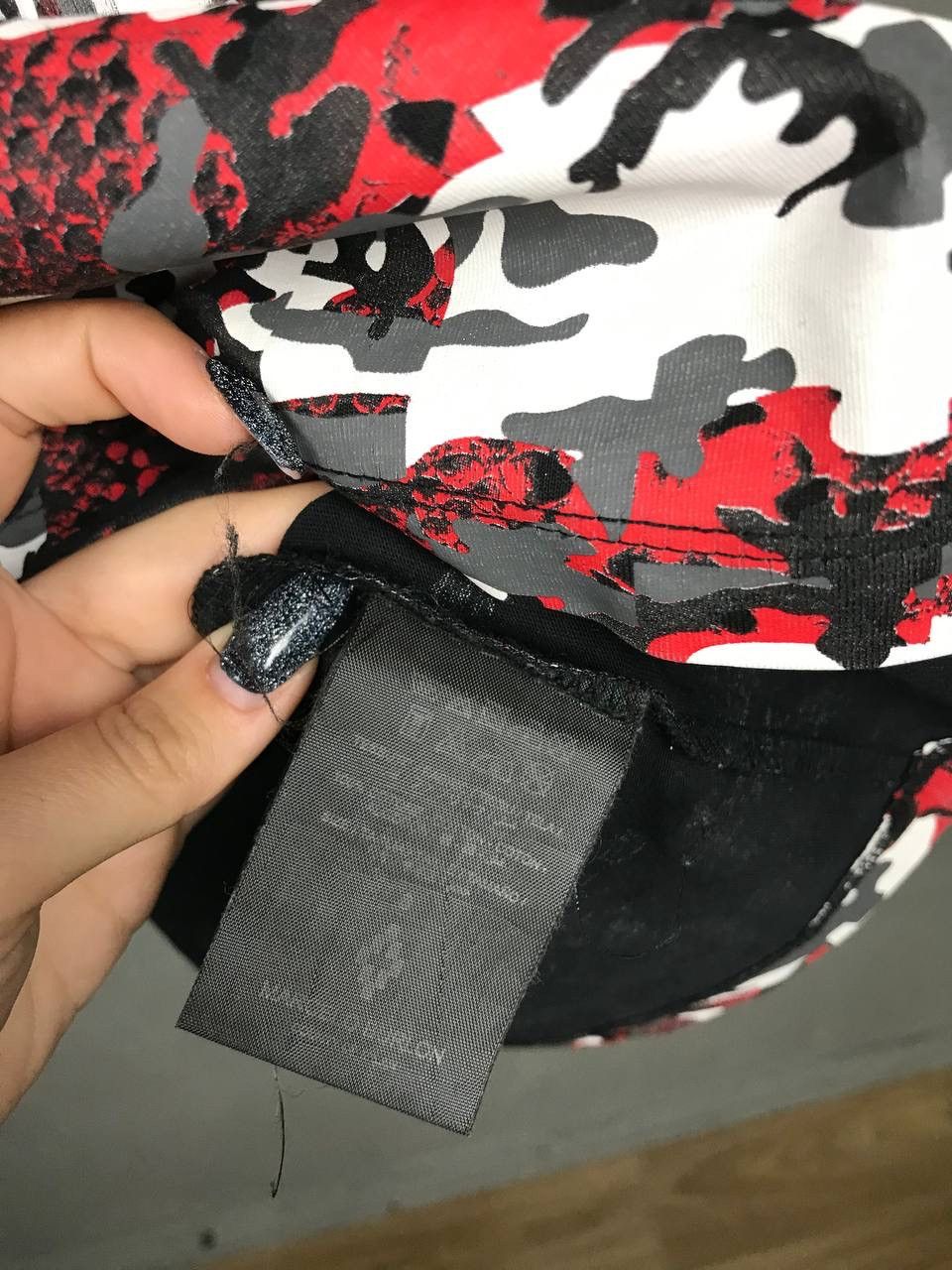 Marcelo Burlon Marcelo Burlon luxury designer multicolor tee Size US S / EU 44-46 / 1 - 5 Thumbnail