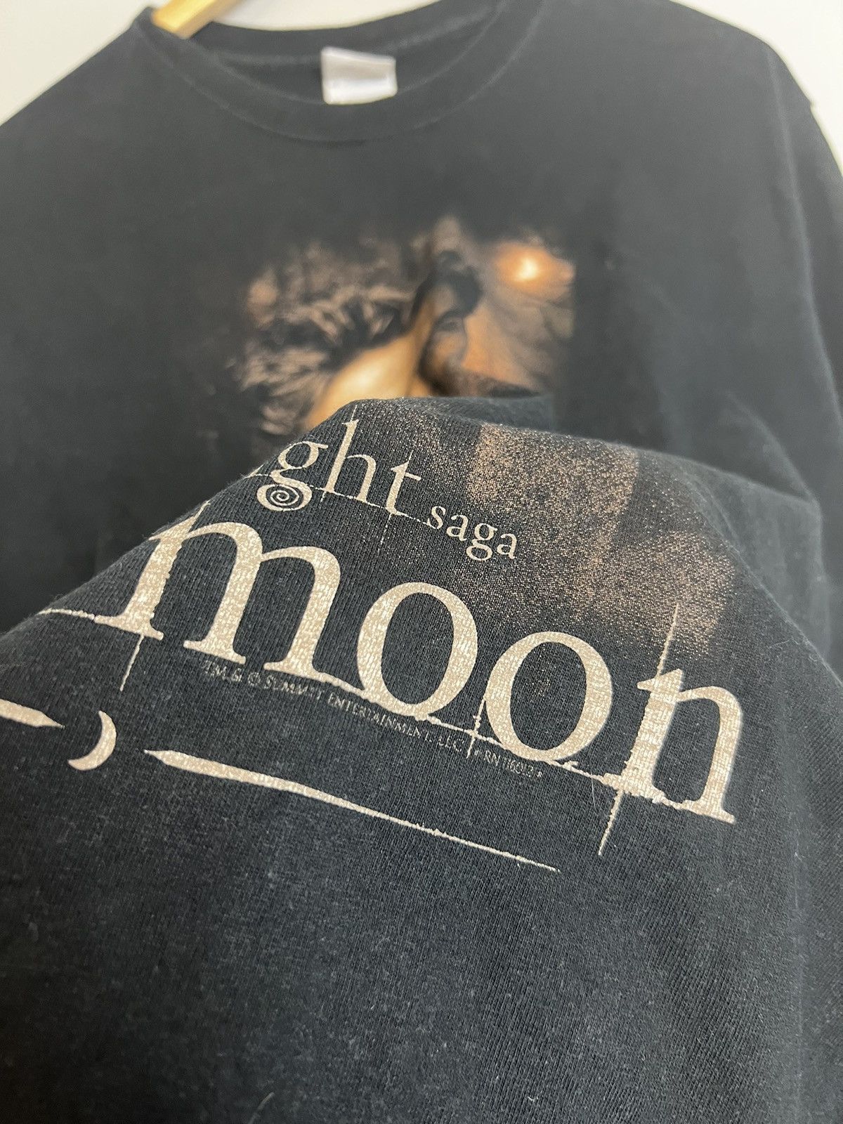 Expert Horror Edward Twilight New Moon Movie Horror Tshirt Vintage Y2k Size US M / EU 48-50 / 2 - 2 Thumbnail