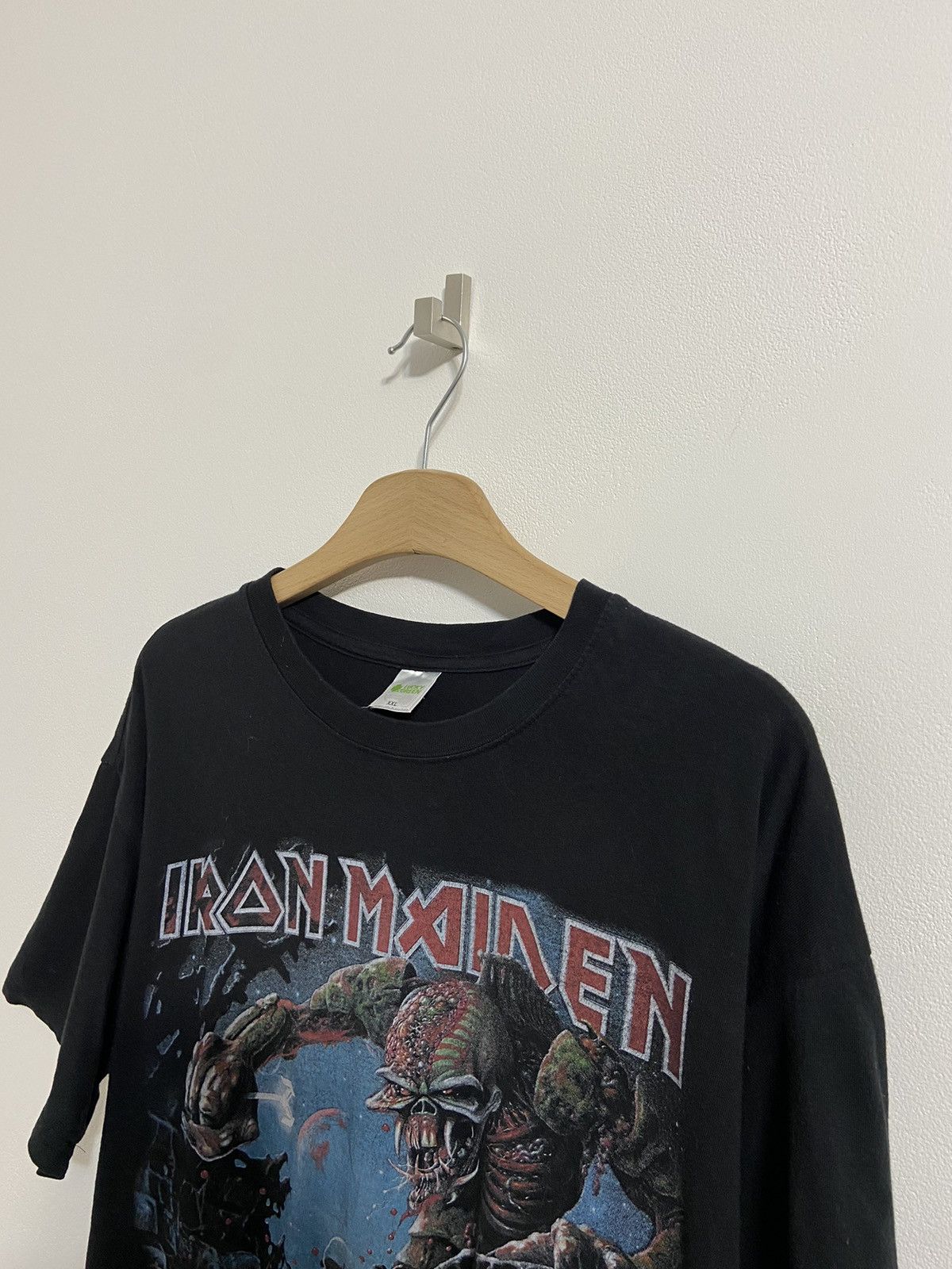 Iron Maiden × Japanese Brand × Vintage Vintage Black T-Shirt Tee Iron Maiden The Final Frontier Size US XXL / EU 58 / 5 - 12 Thumbnail