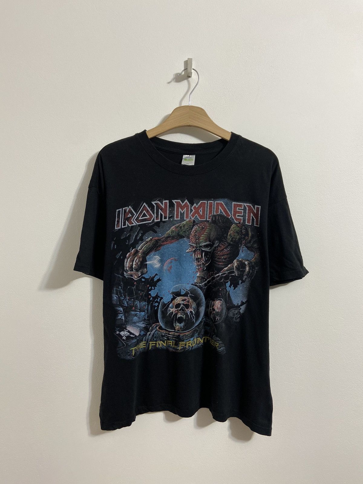 Iron Maiden × Japanese Brand × Vintage Vintage Black T-Shirt Tee Iron Maiden The Final Frontier Size US XXL / EU 58 / 5 - 1 Thumbnail