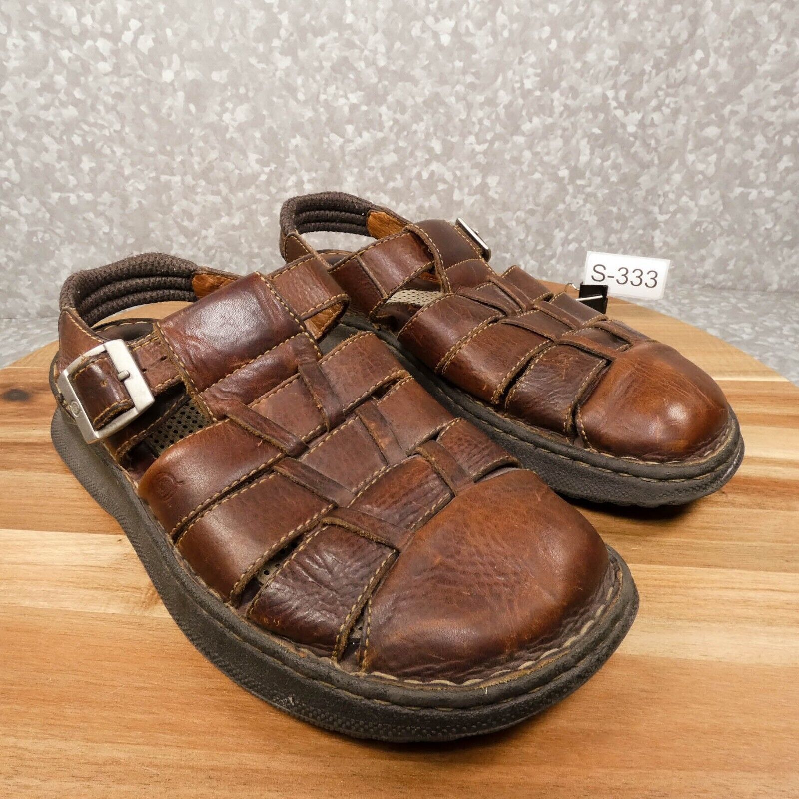 FISHERMAN BUCKLE SANDALS IN BROWN CALFSKIN