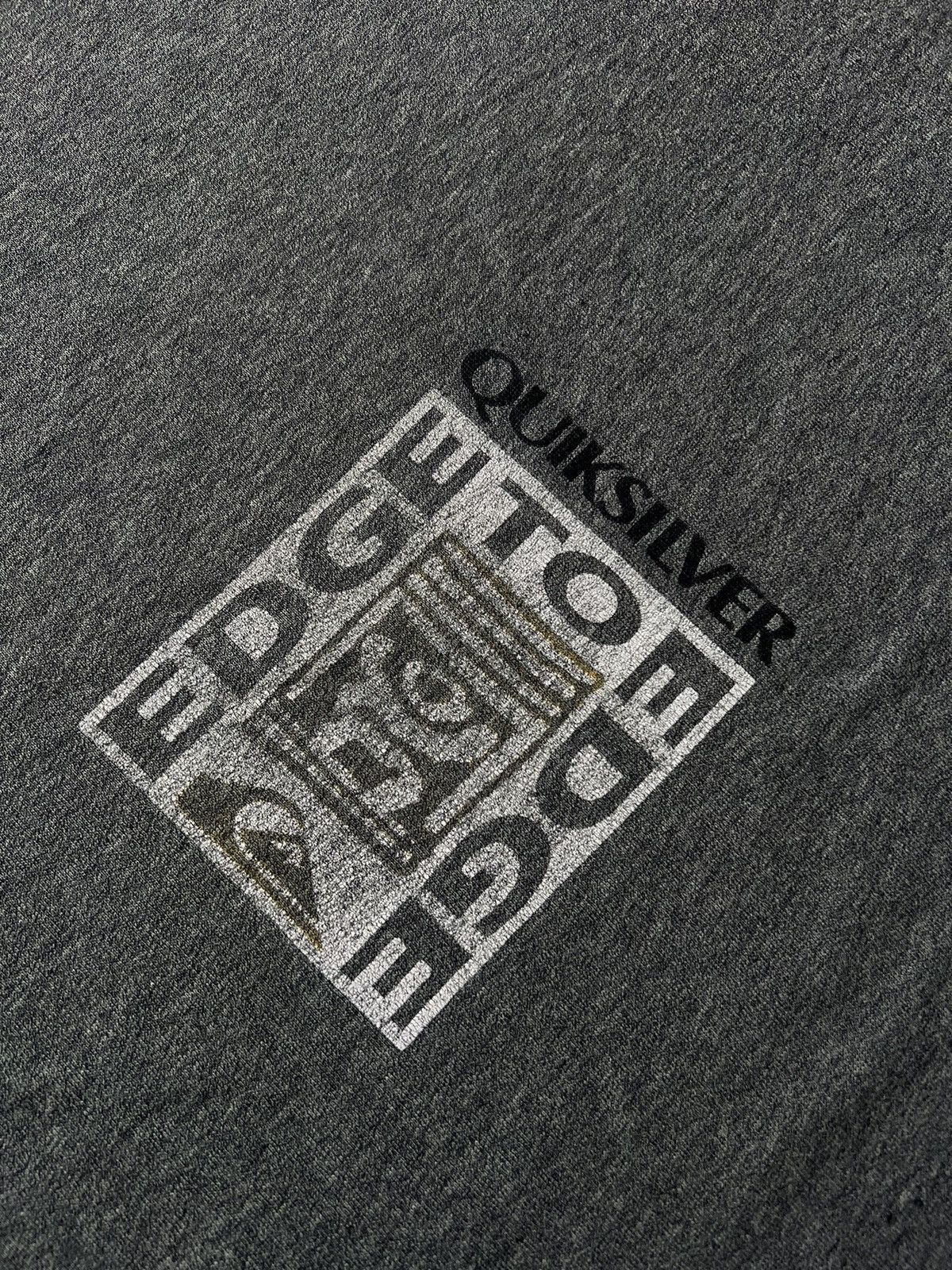 Quiksilver × Vintage Vintage Y2K Quiksilver Sweatshirt Size US XL / EU 56 / 4 - 5 Thumbnail
