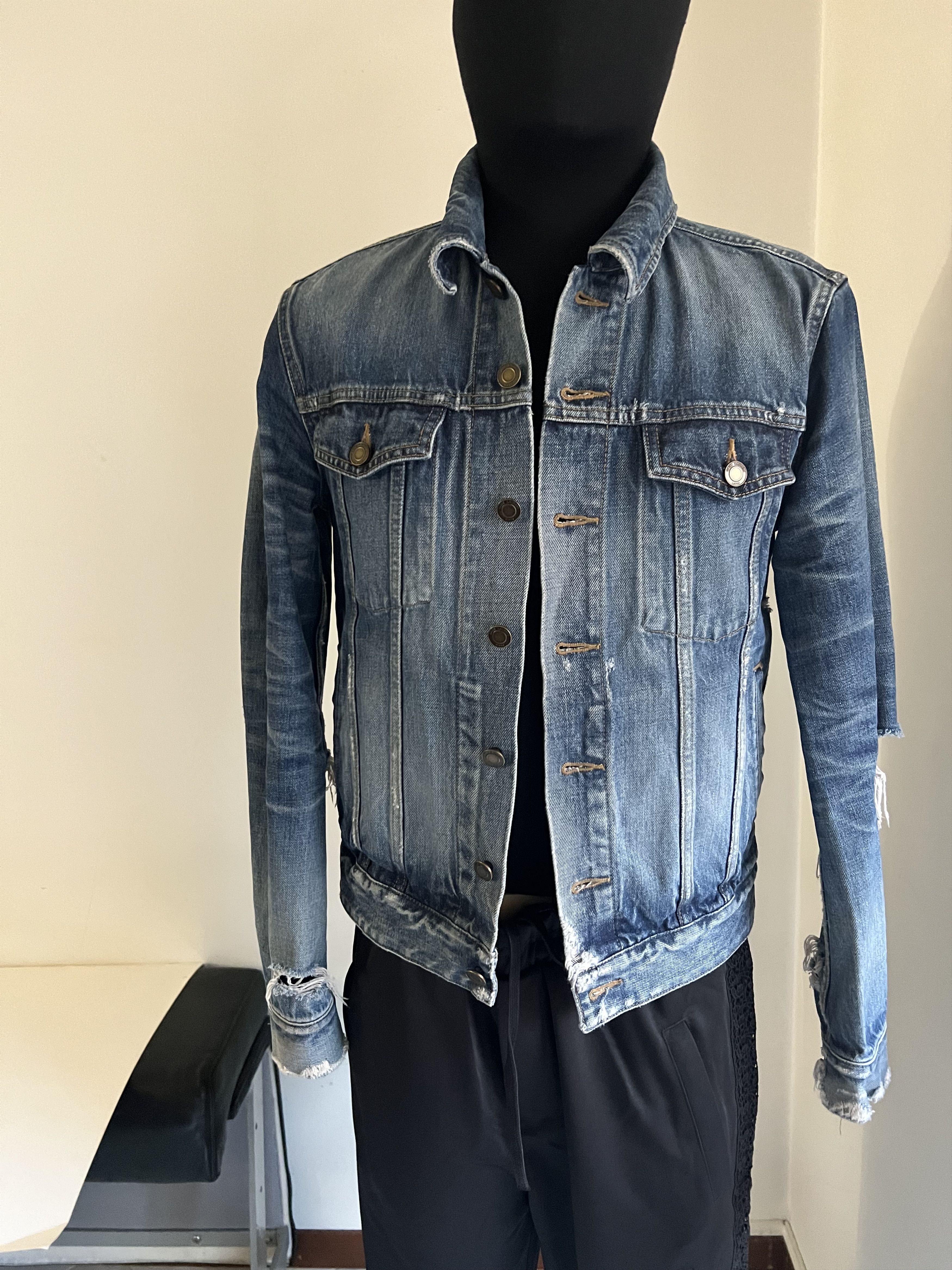 Saint Laurent Paris 1.2K SLP DESTROYED DENIM JACKET Size XS / US 0-2 / IT 36-38 - 4 Thumbnail