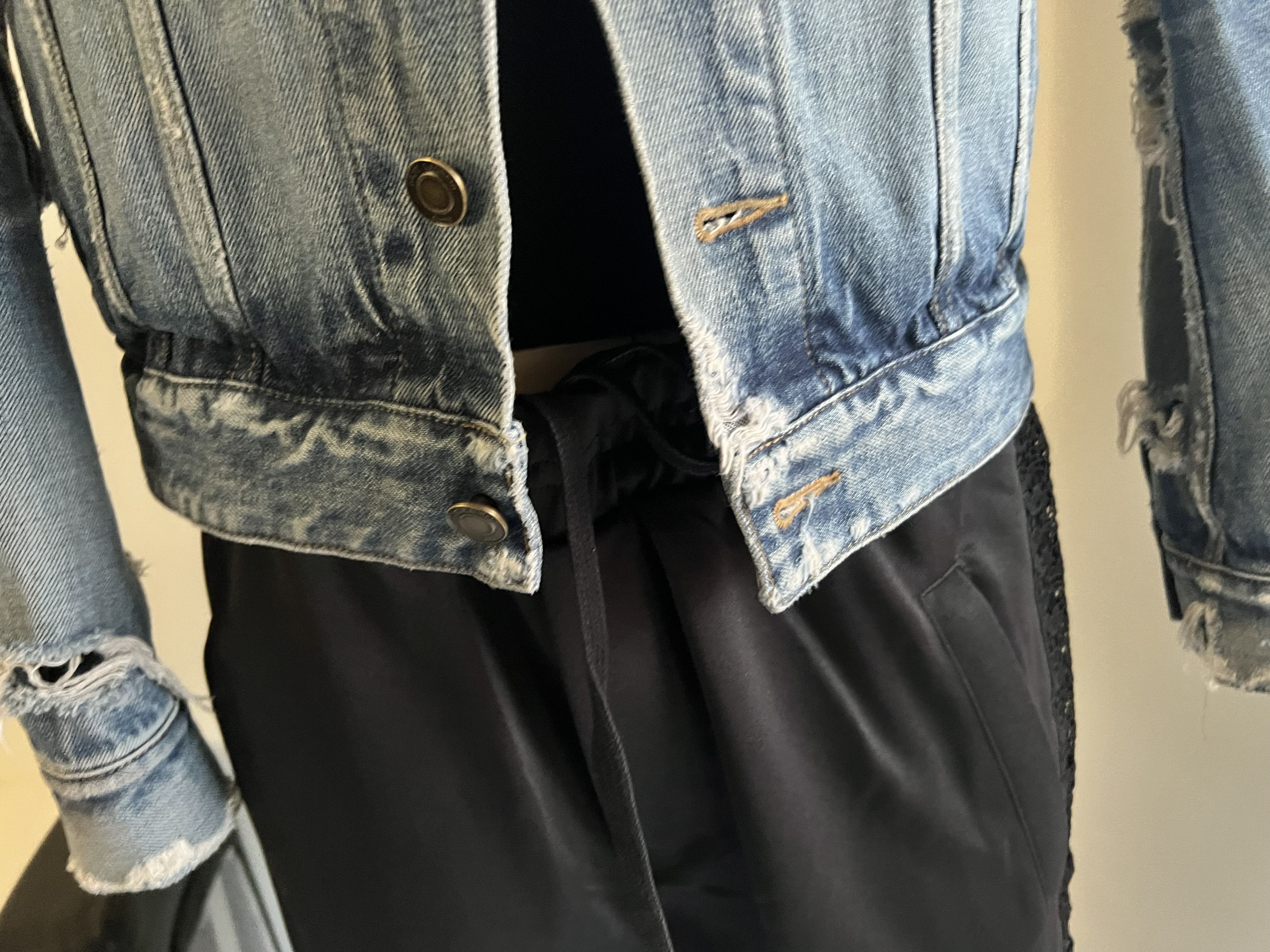 Saint Laurent Paris 1.2K SLP DESTROYED DENIM JACKET Size XS / US 0-2 / IT 36-38 - 6 Thumbnail