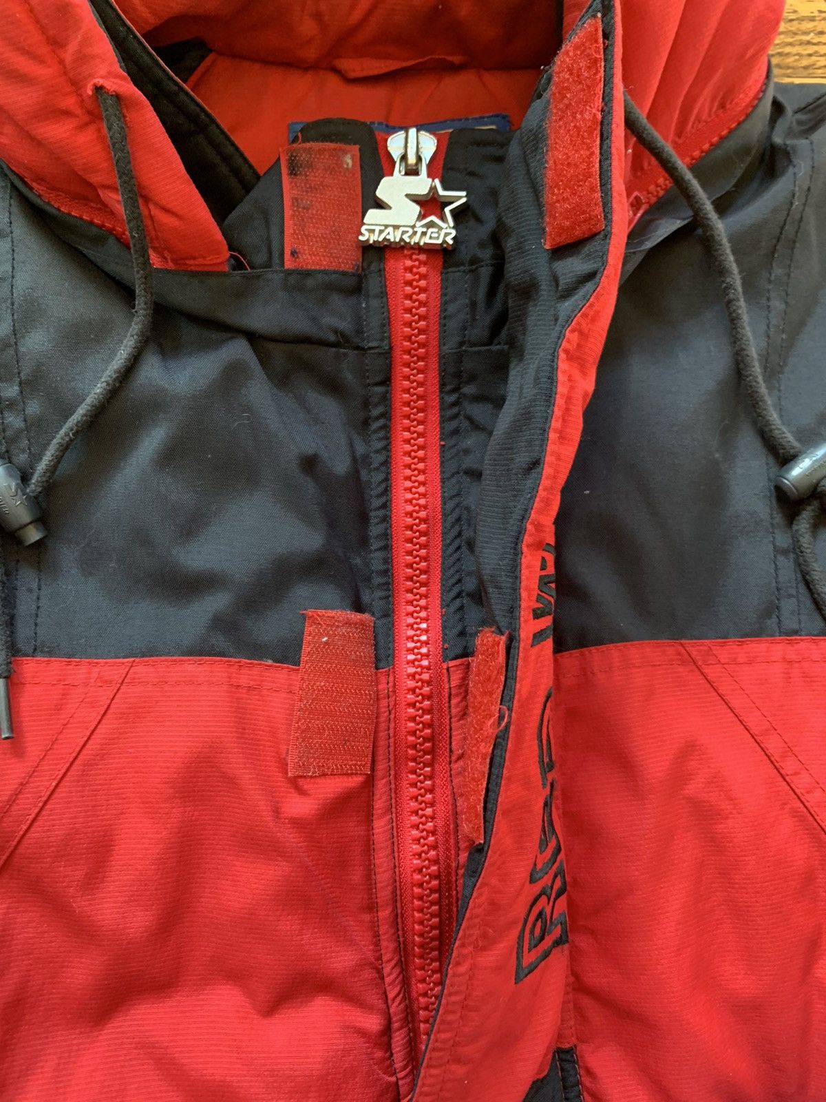 NHL Vintage 90s Starter Detroit Red Wings NHL Puffer Coat Size US XL / EU 56 / 4 - 4 Thumbnail
