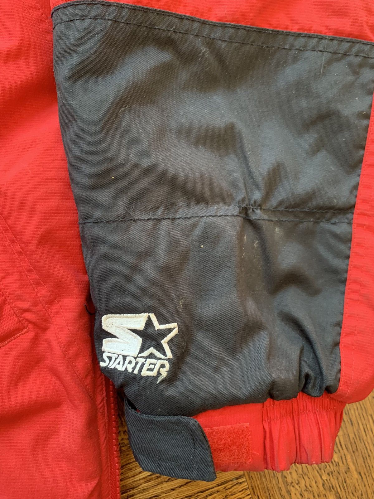 NHL Vintage 90s Starter Detroit Red Wings NHL Puffer Coat Size US XL / EU 56 / 4 - 6 Thumbnail