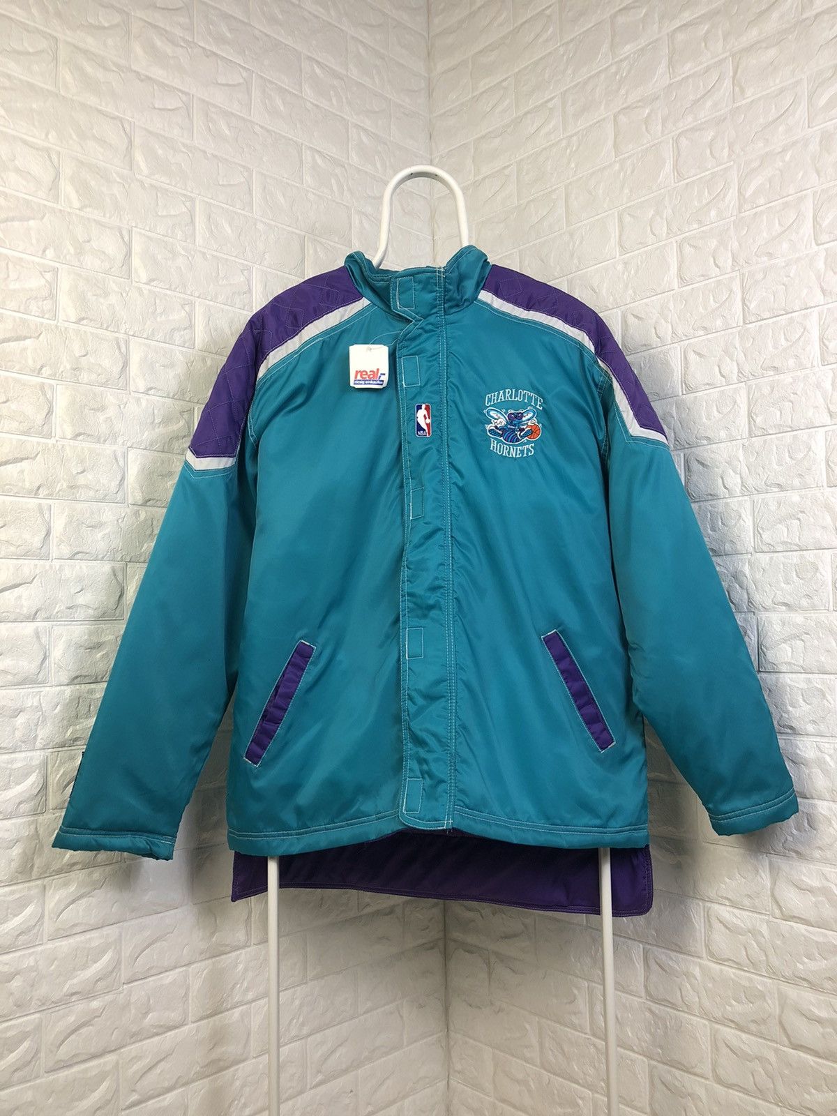 NBA × Starter Vintage 90s Starter Charlotte Hornets NBA Jakets Size US L / EU 52-54 / 3 - 2 Thumbnail