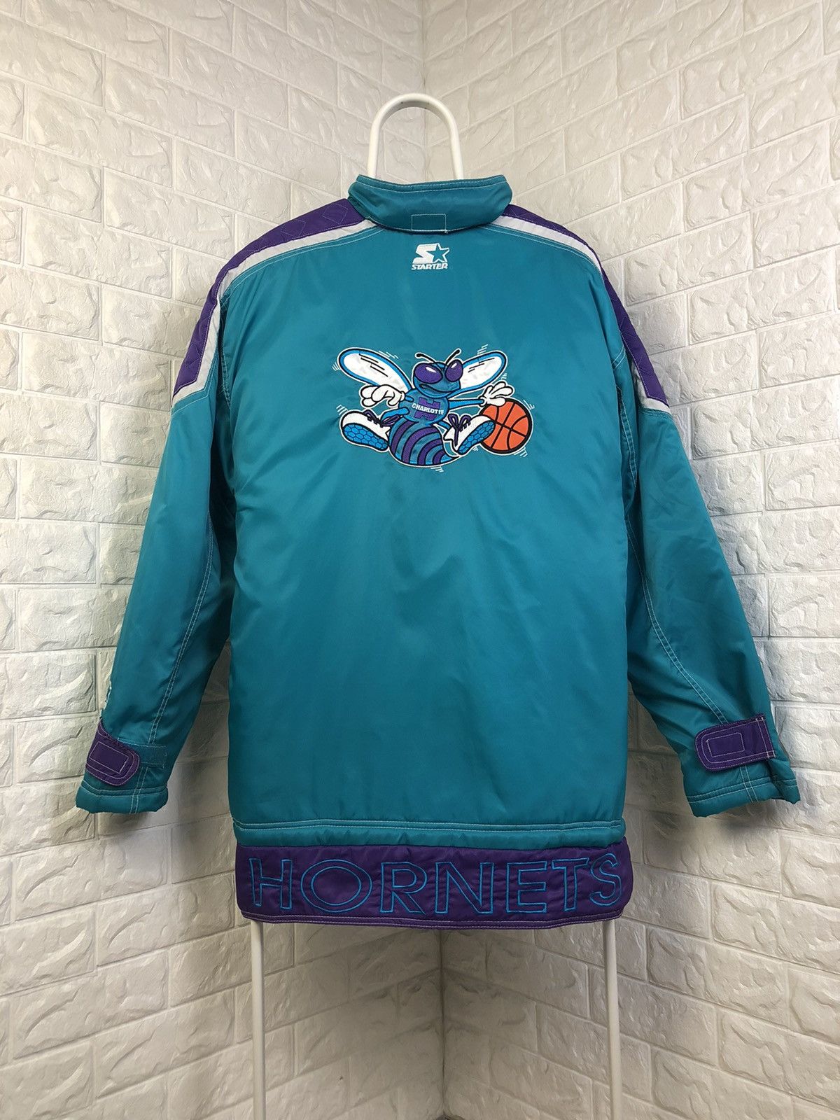 Vintage 90s Starter Charlotte Hornets NBA Jakets