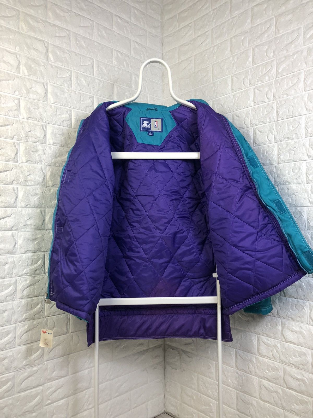 NBA × Starter Vintage 90s Starter Charlotte Hornets NBA Jakets Size US L / EU 52-54 / 3 - 7 Thumbnail