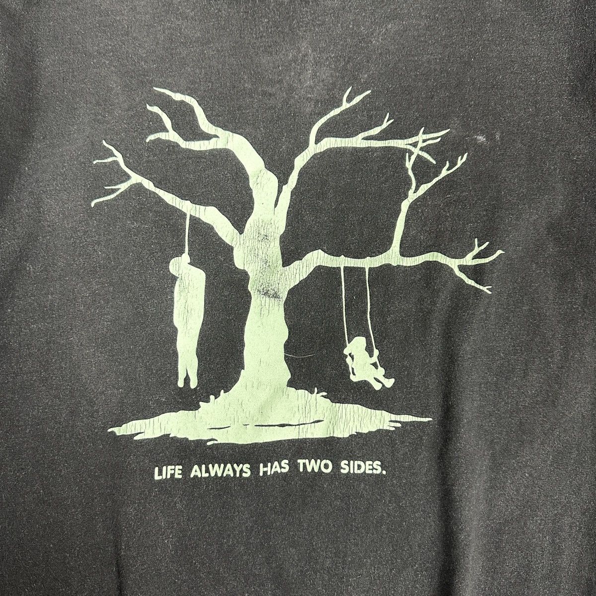 Vintage Vintage Y2K Unfledged Life Always Has Two Sides Humor tee Size US L / EU 52-54 / 3 - 4 Thumbnail