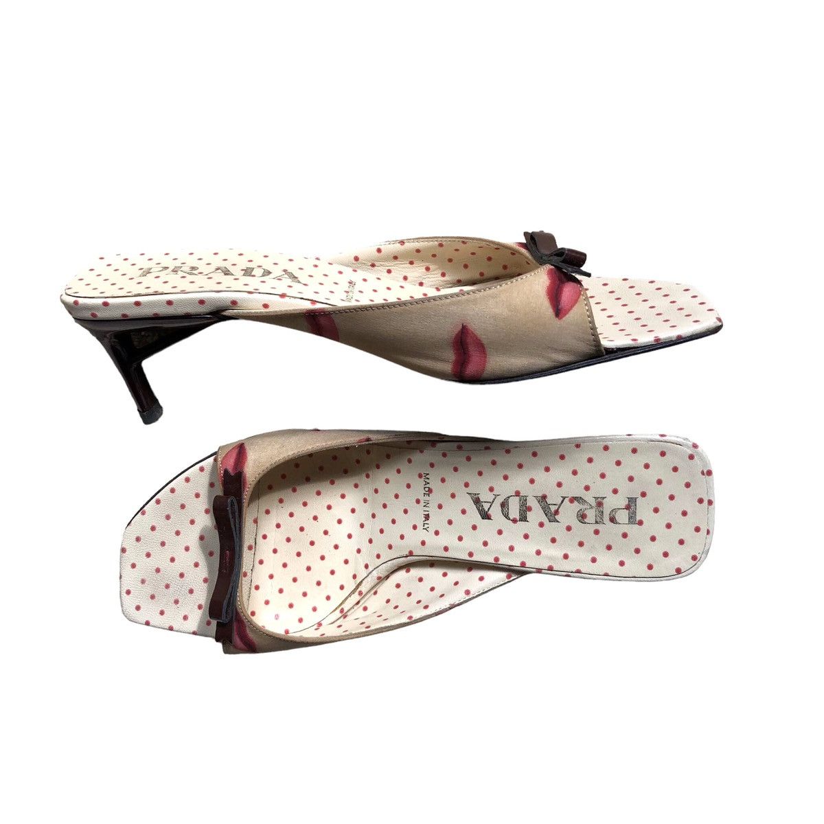 靴 PRADA S/S 2000 kitten heels S/S 2000 Kitten Heel – Marimaria Vintage