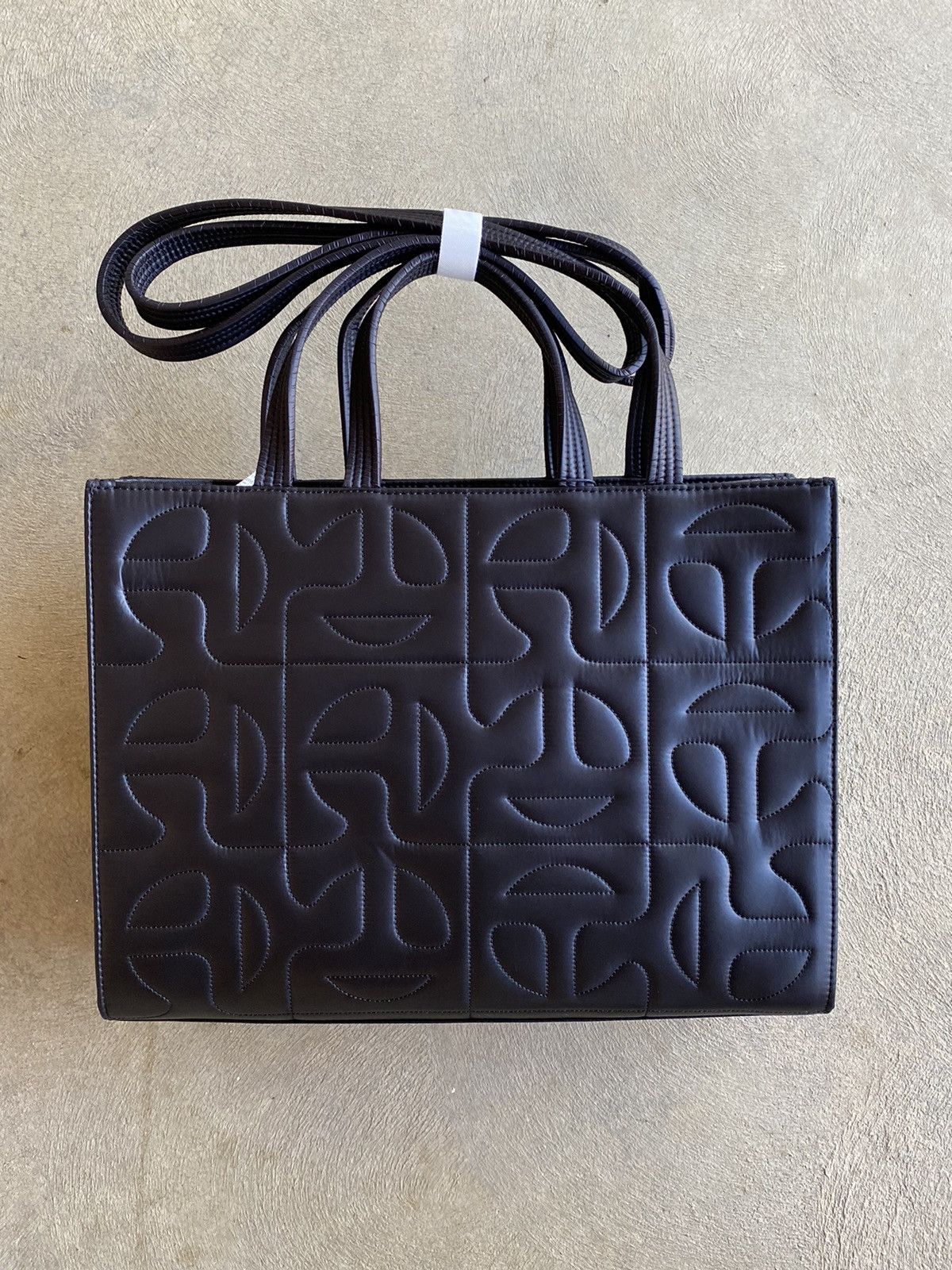 Moose Knuckles × Telfar MEDIUM QUILTED SHOPPER (BLACK) Size ONE SIZE - 5 Thumbnail