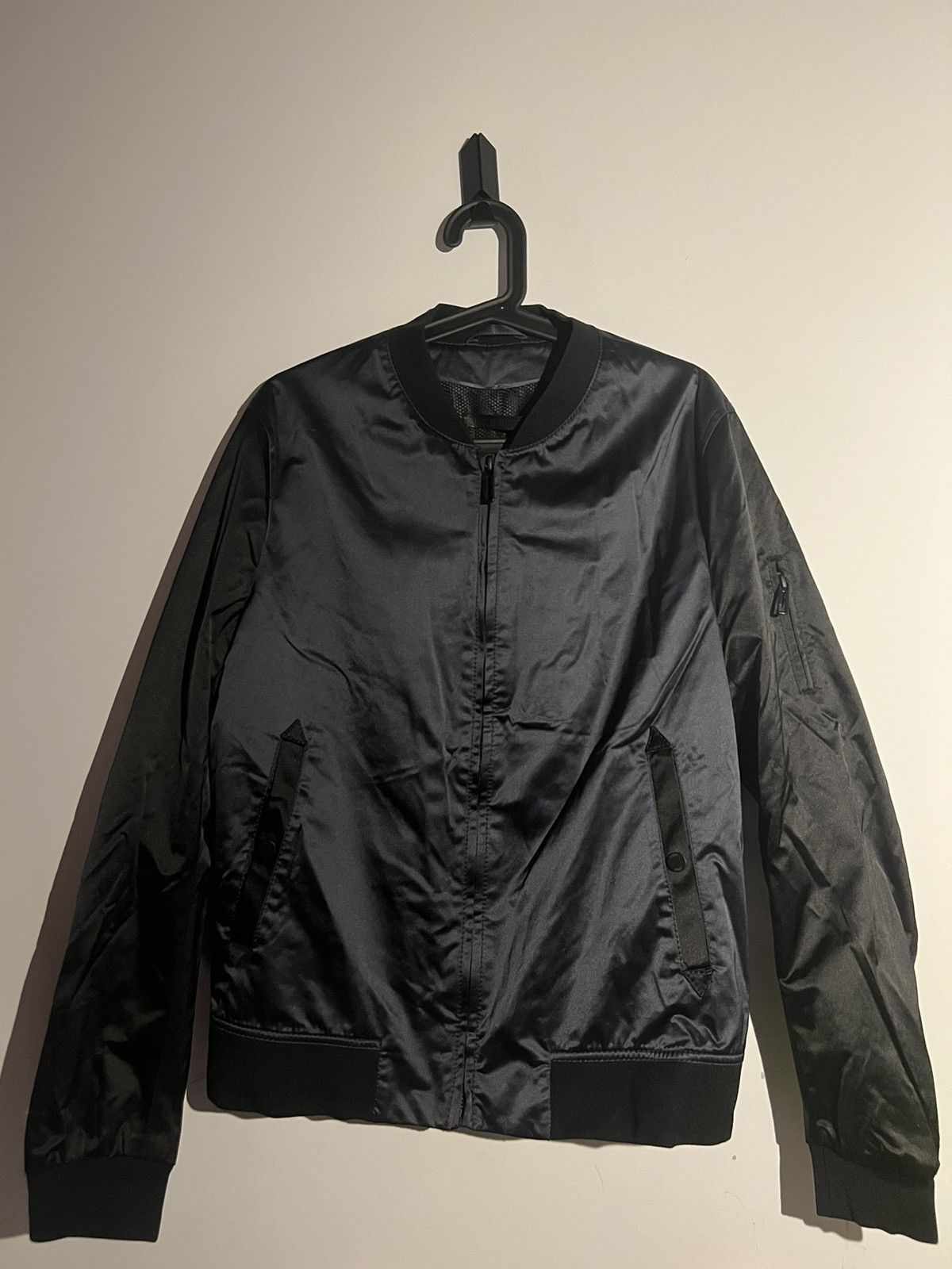 Black and navy bomber