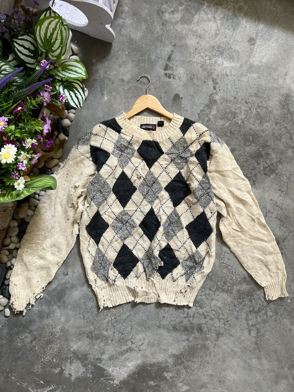 SICK 🔥 Trashed Knitwear LuckyStrike Kurt Cobain