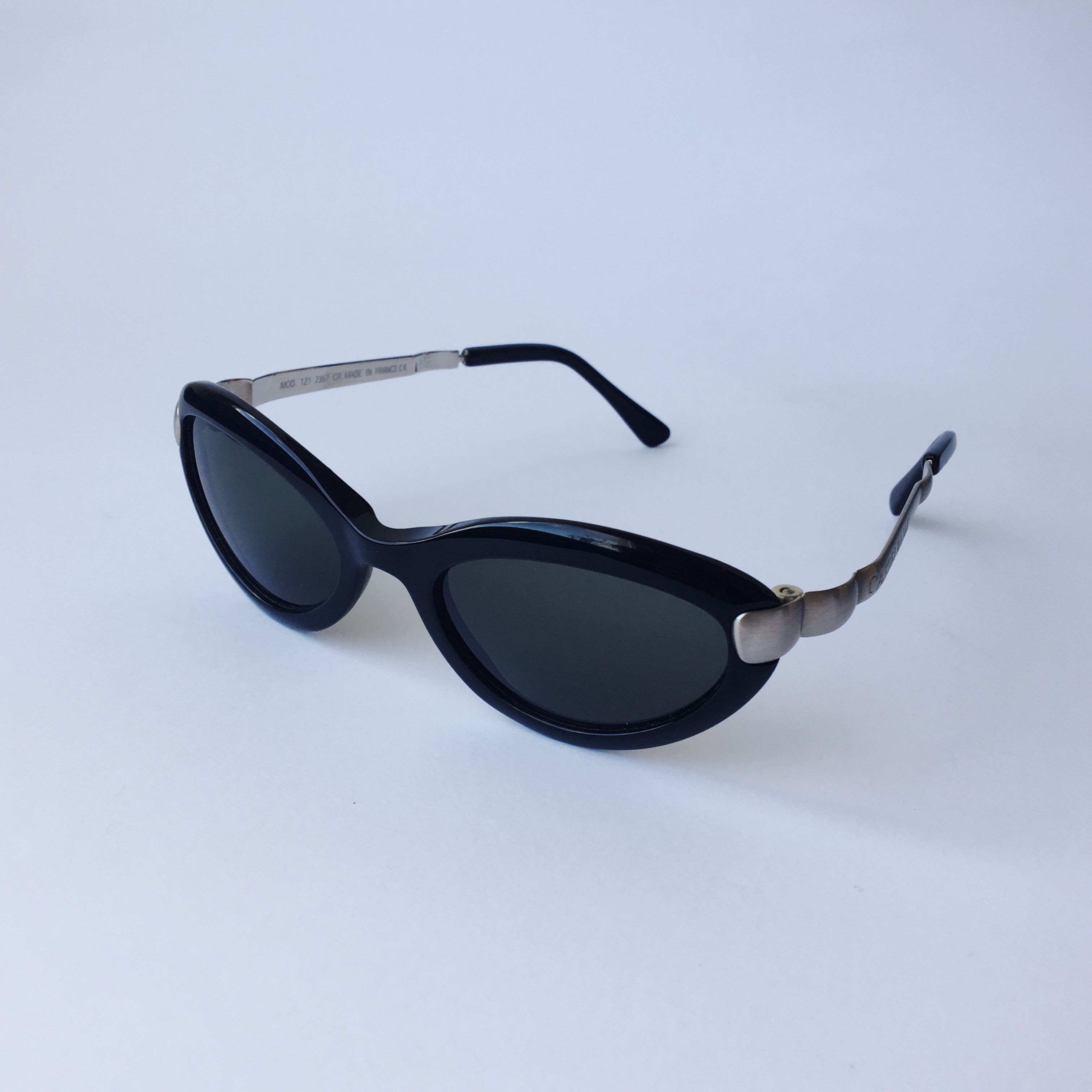 Jean Charles De Castelbajac Castelbajac Vintage Cat Eye Sunglasses Black Silver 90's Size ONE SIZE - 3 Thumbnail