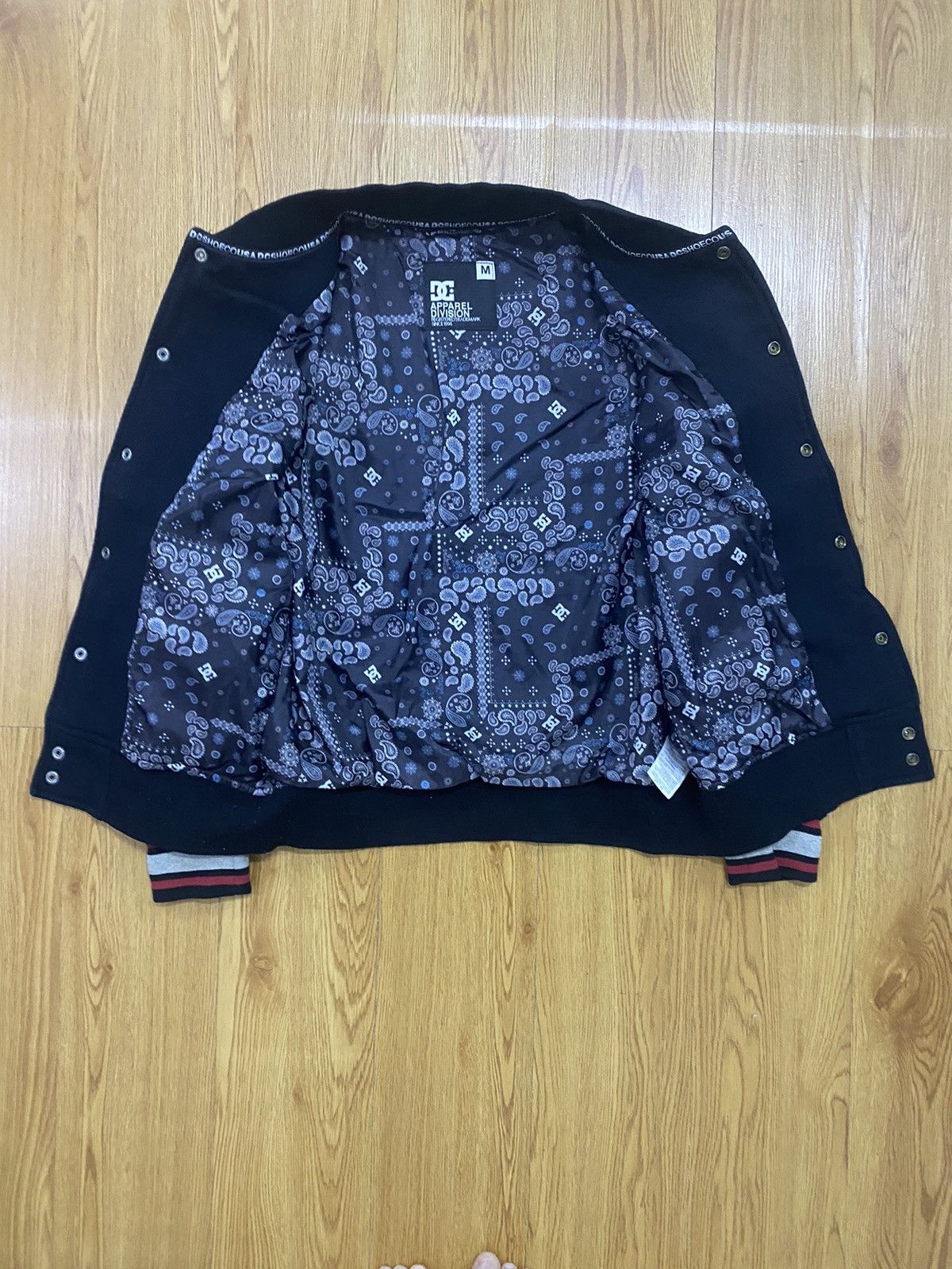 DC Dc shoe co apperal division varsity jacket Size US M / EU 48-50 / 2 - 3 Thumbnail