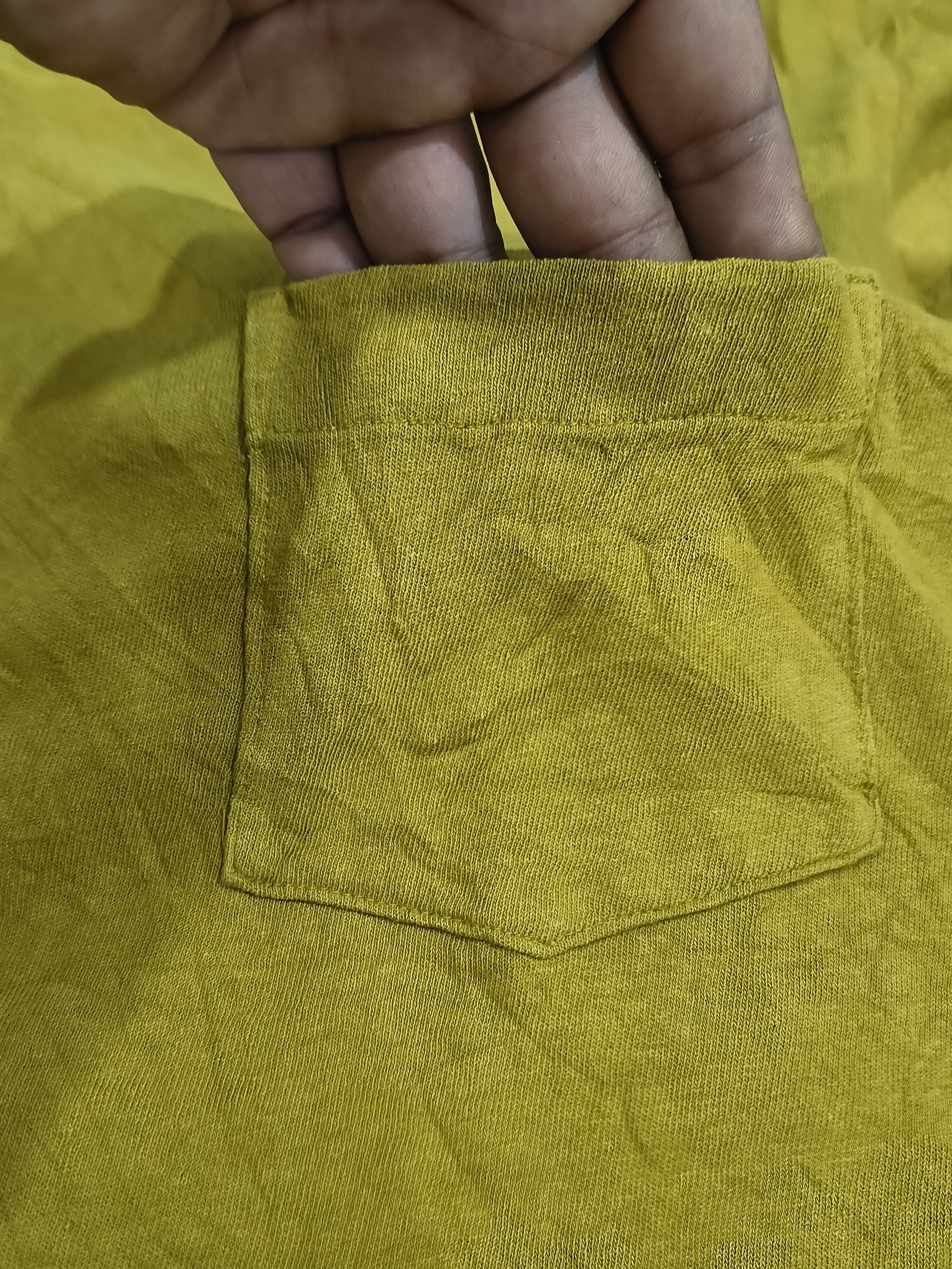 JW Anderson × Uniqlo J.W.Anderson pocket tee Size US XL / EU 56 / 4 - 3 Thumbnail