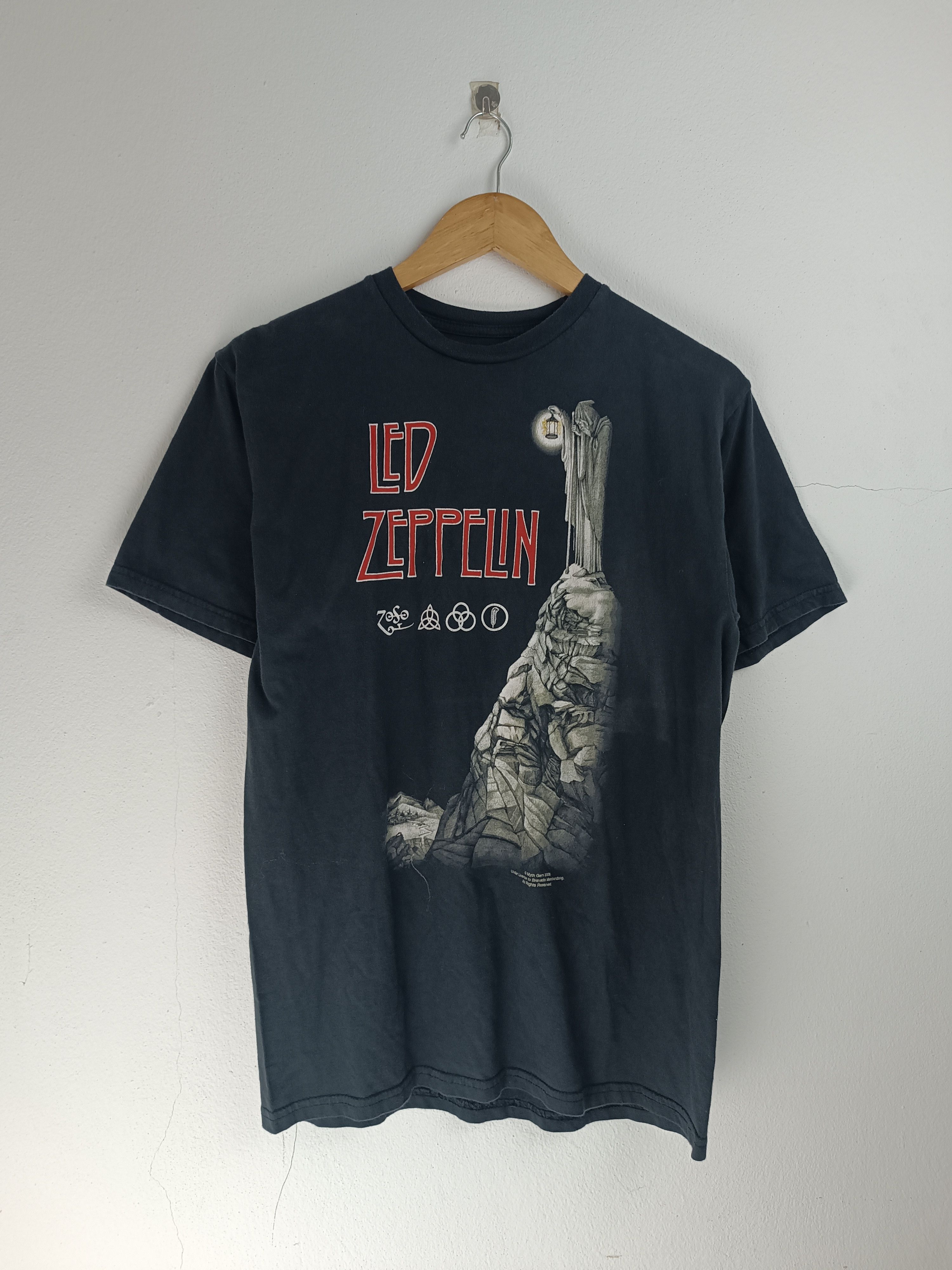 Band Tees VINTAGE '08 LED ZEPPELIN (rolling stones pink floyd doors) Size US M / EU 48-50 / 2 - 3 Thumbnail