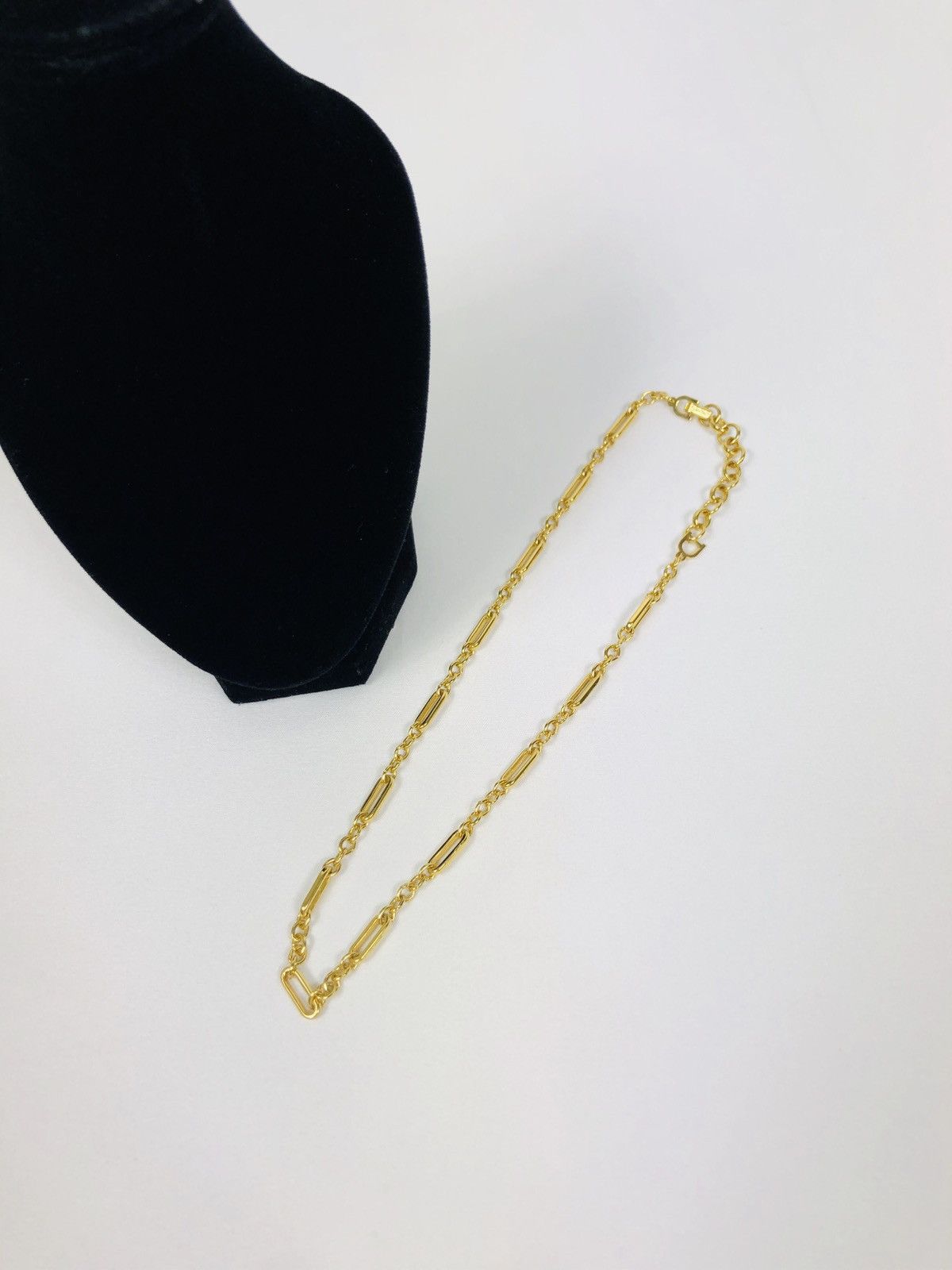 Dior vintage paper chain necklace