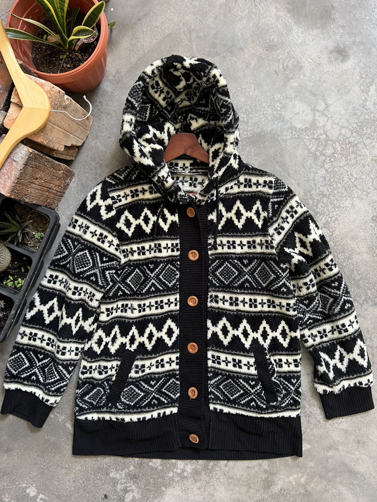 VINTAGE 🖤 Deep Pile Fleece Native Jacket With Hoodie