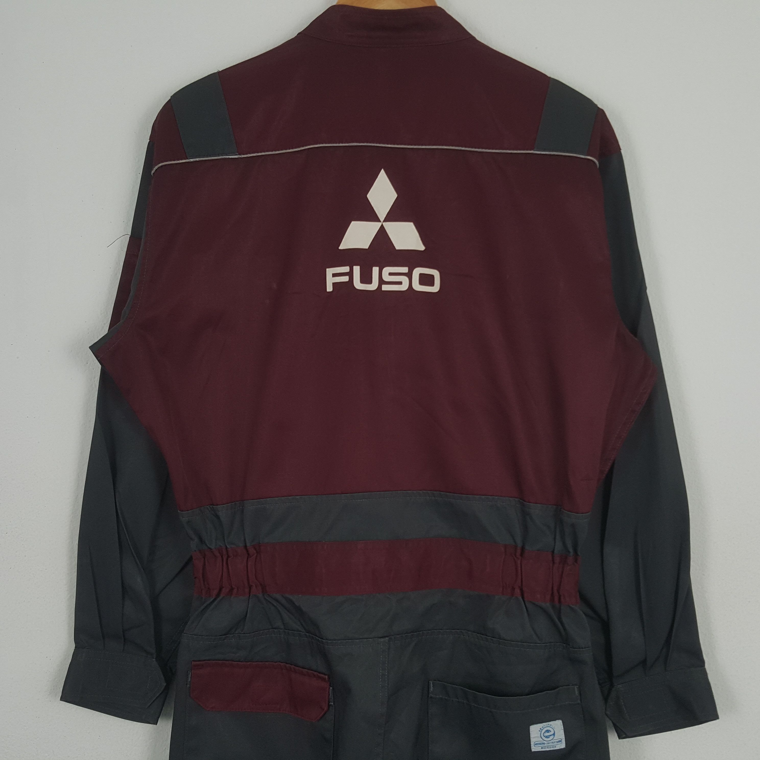 Japanese Brand × Vintage Vintage Mitsubishi Fuso Japanese Motorsport Coverall Jacket Size US M / EU 48-50 / 2 - 2 Thumbnail