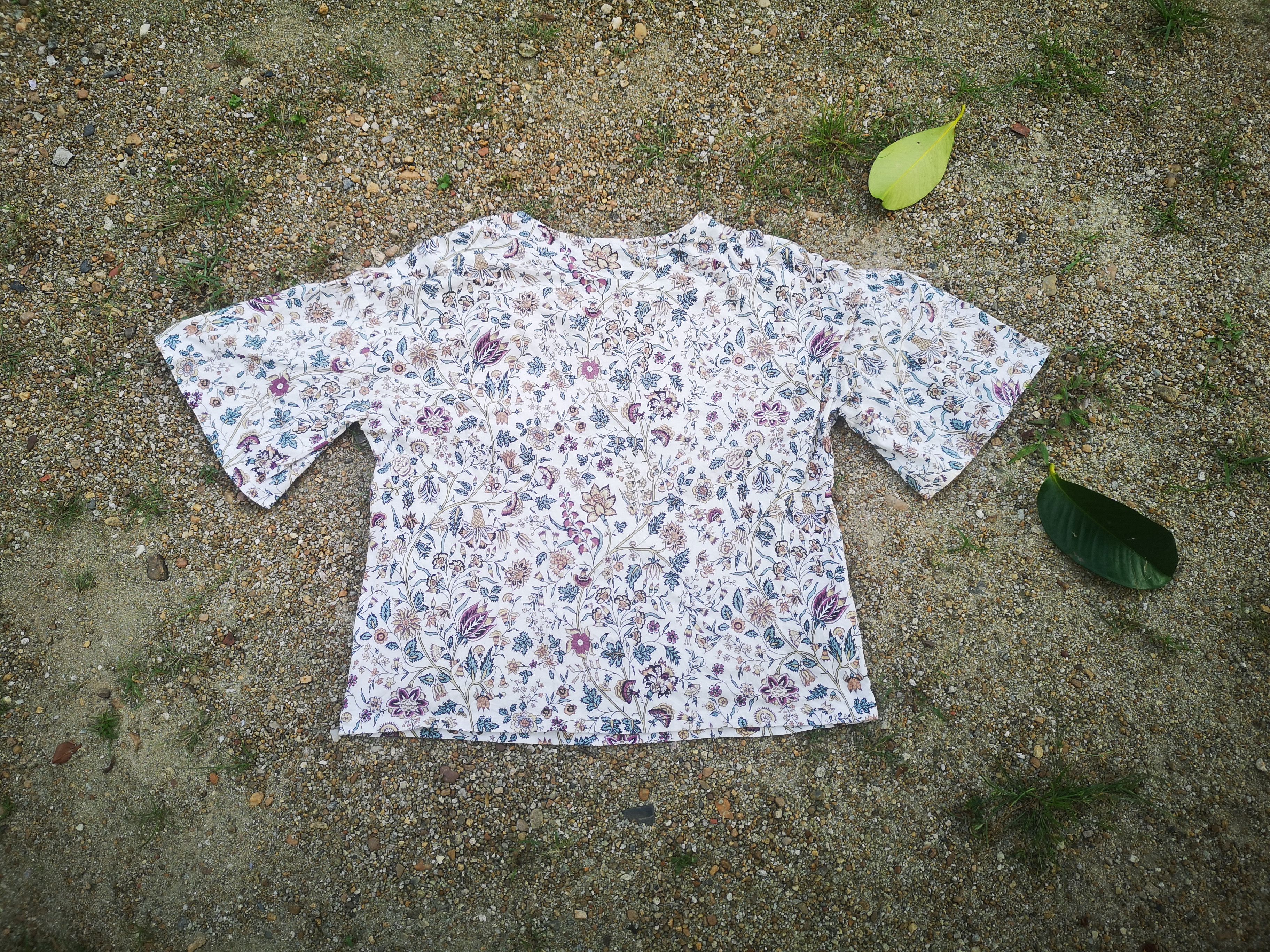 Designer × Uniqlo Uniqlo Full of flower by Studio Sanderson Size XL / US 12-14 / IT 48-50 - 2 Thumbnail