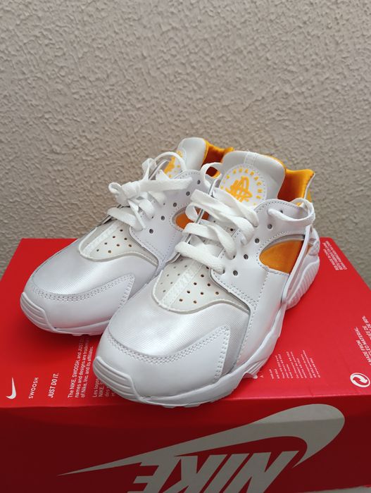 Nike Nike Air Huarache Laser Orange W Size 7 Grailed