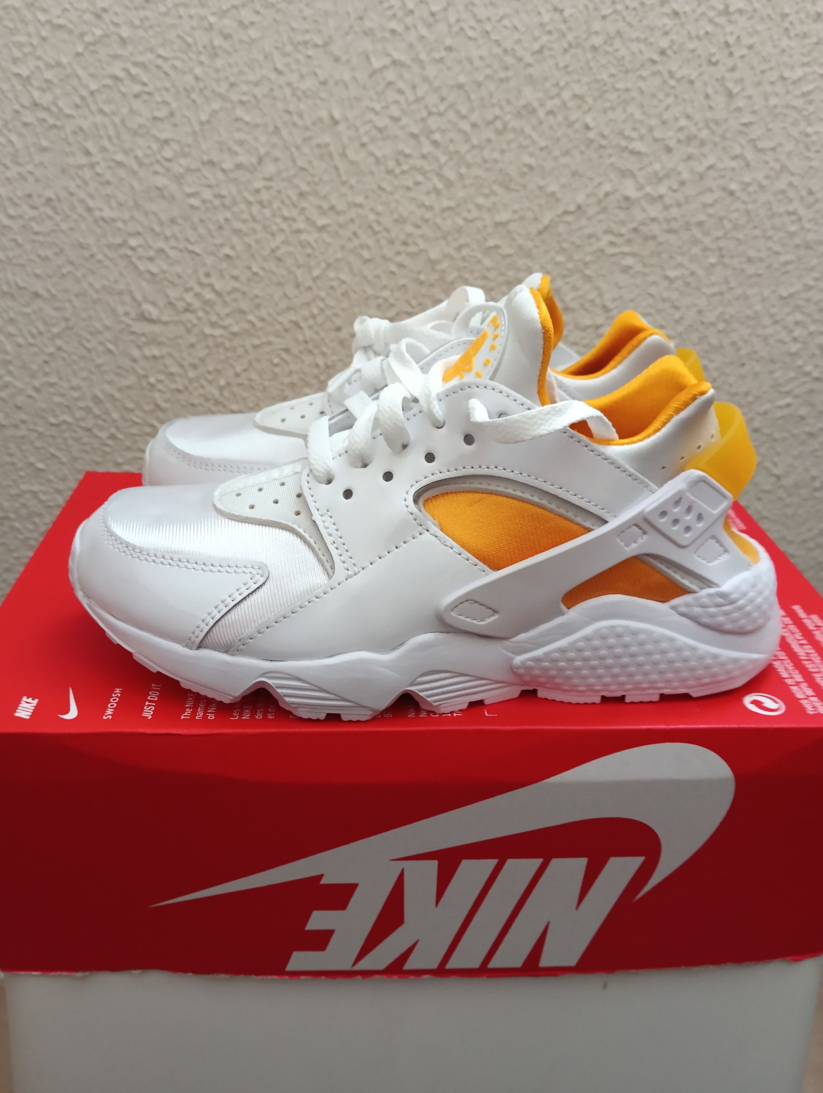 Size x nike outlet air huarache laser orange