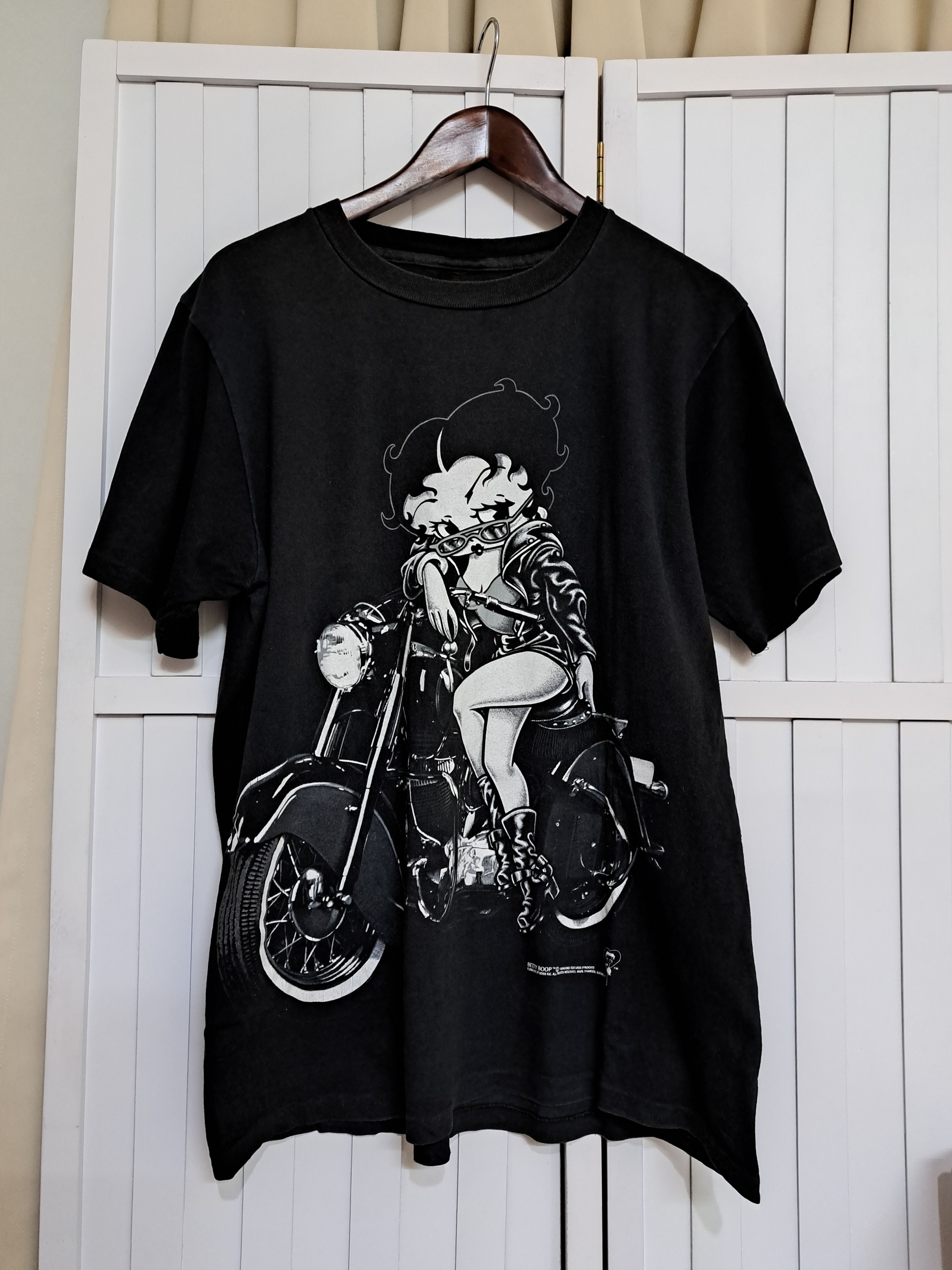 Vintage Vintage 90's Betty Boop Motorcycle Tee Size US L / EU 52-54 / 3 - 1 Thumbnail