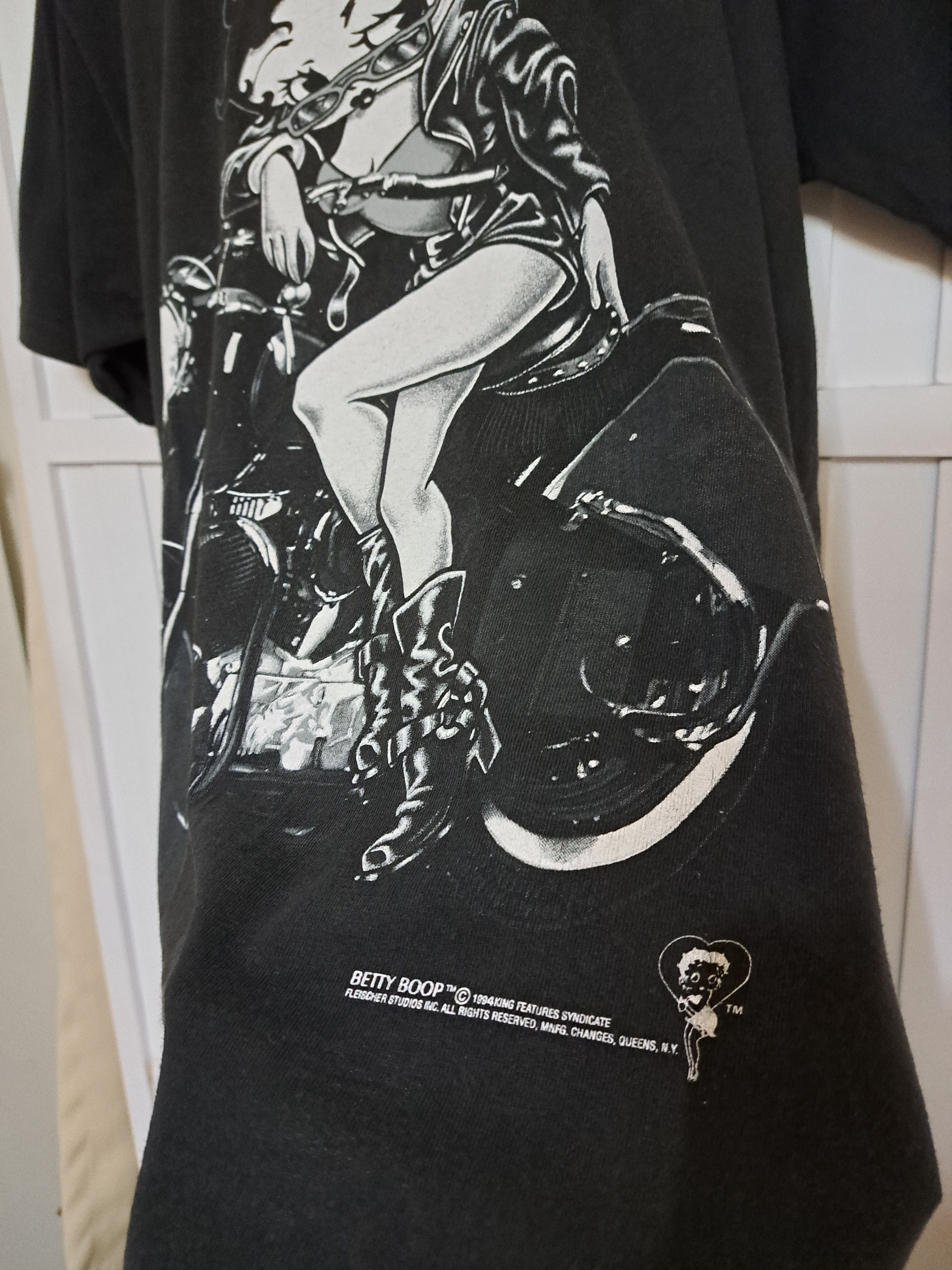 Vintage Vintage 90's Betty Boop Motorcycle Tee Size US L / EU 52-54 / 3 - 2 Thumbnail