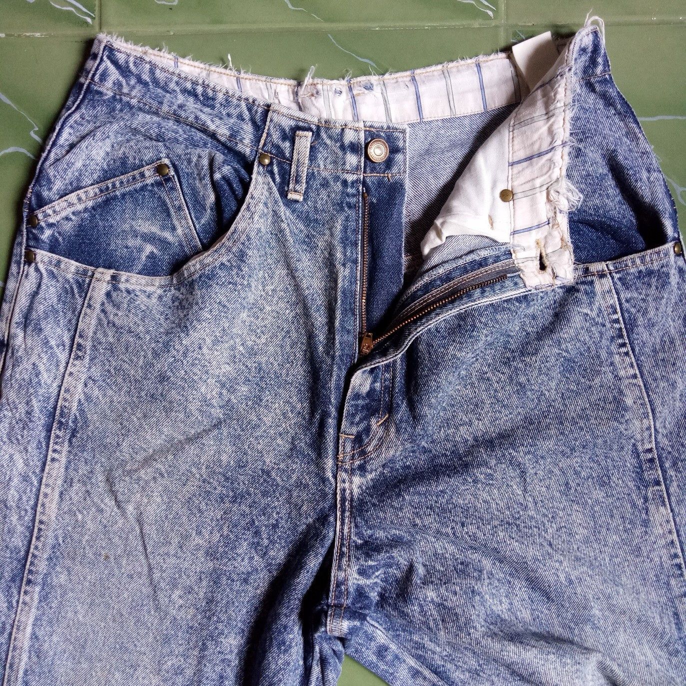 Japanese Brand 💥ACID WASH JEANS japanese brand denim rare pant Size US 31 - 3 Thumbnail