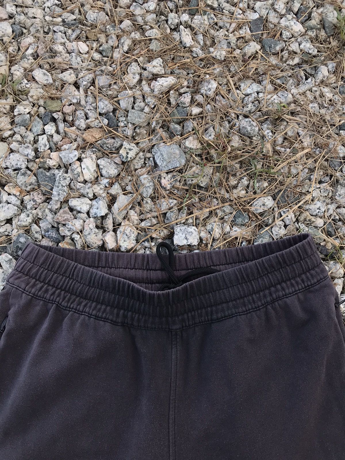 Adidas Adidas Patches Jogger Pants Size US 29 - 5 Thumbnail
