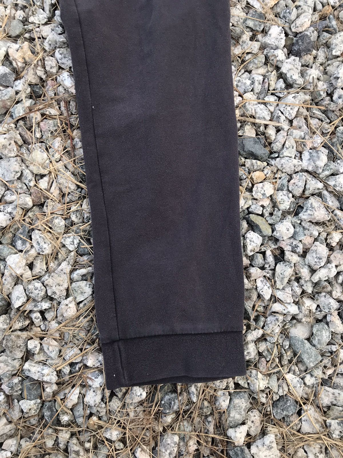 Adidas Adidas Patches Jogger Pants Size US 29 - 4 Thumbnail