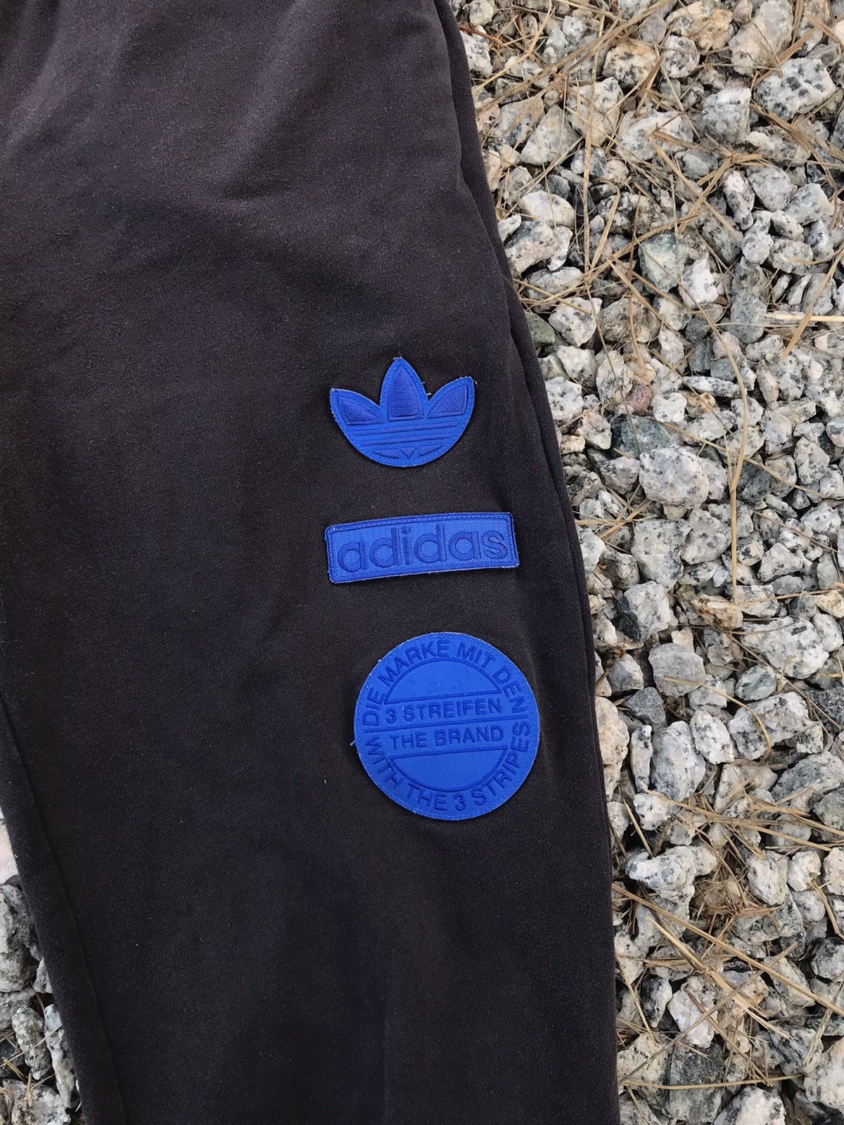 Adidas Adidas Patches Jogger Pants Size US 29 - 2 Thumbnail