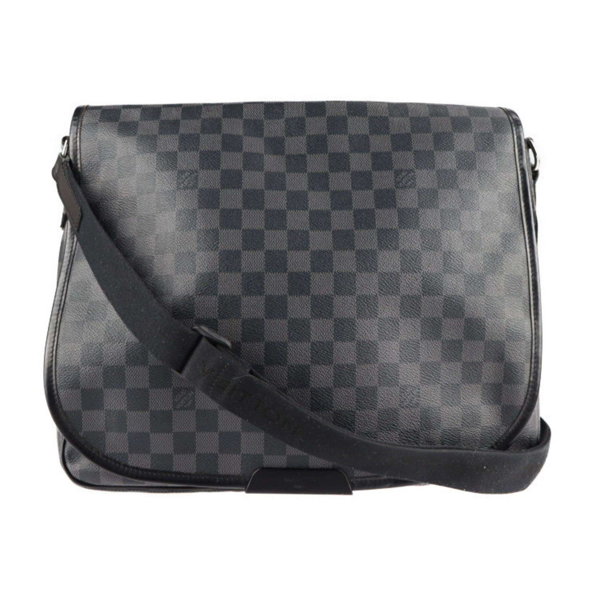 LOUIS VUITTON N58033 DANIEL GM DAMIER GRAPHITE CANVAS MESSENGER BAG SHW,  Luxury, Bags & Wallets on Carousell