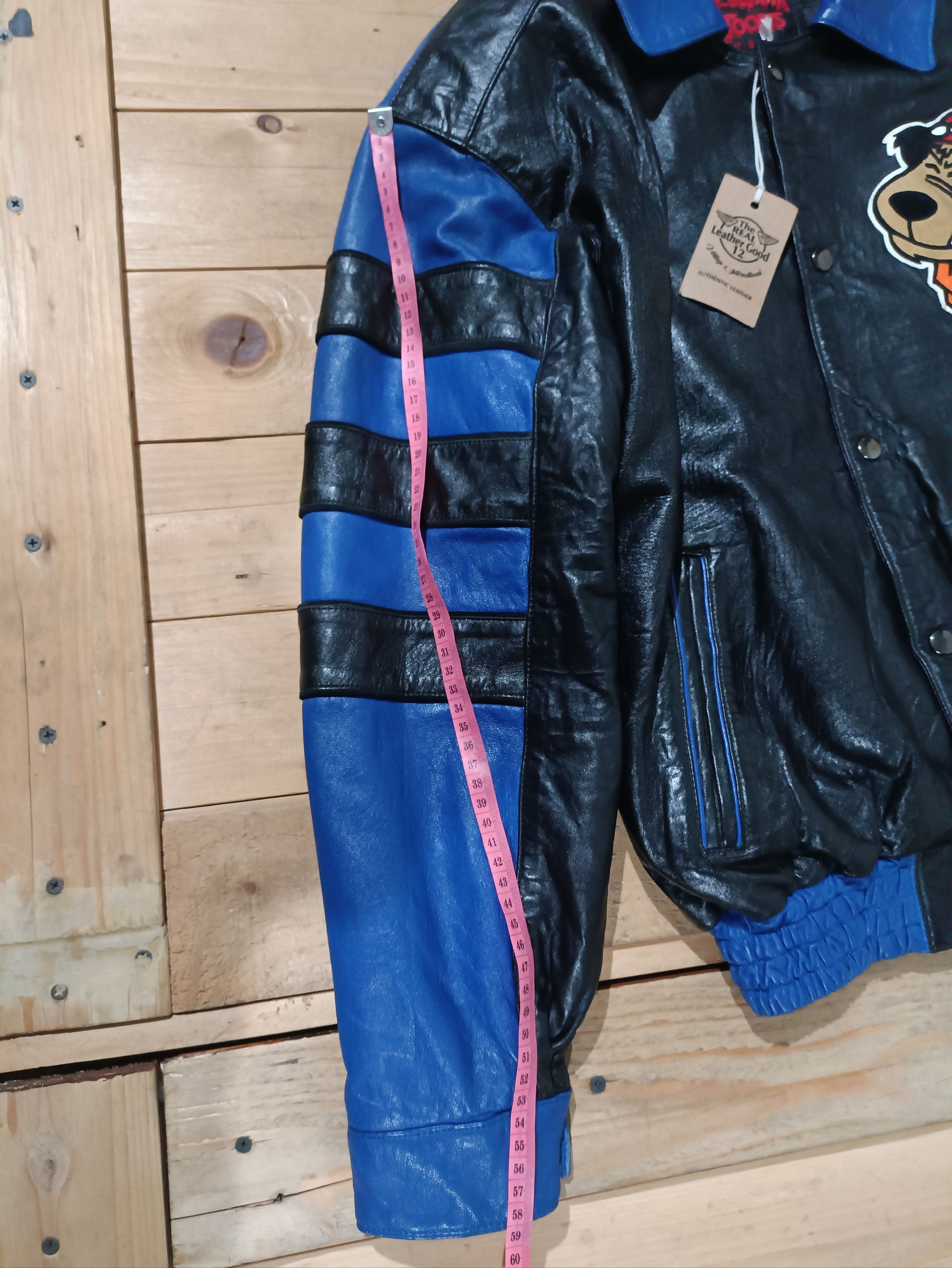Vintage VTG 90S DASTARDLY MUTTLEY LEATHER VARSITY JACKET RARE Size US S / EU 44-46 / 1 - 18 Thumbnail